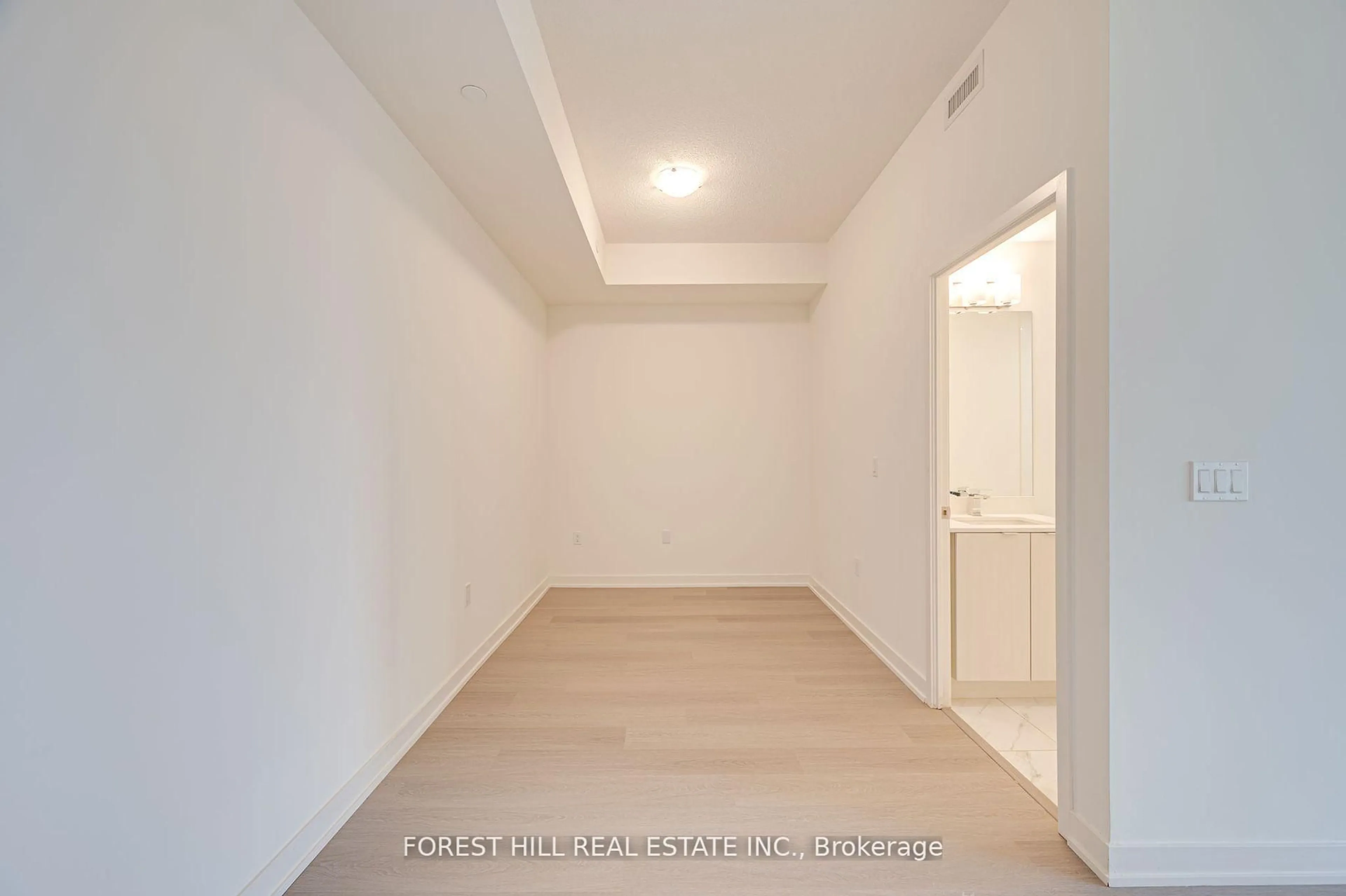 A pic of a room for 859 The Queensway #201, Toronto Ontario M8Z 1N8