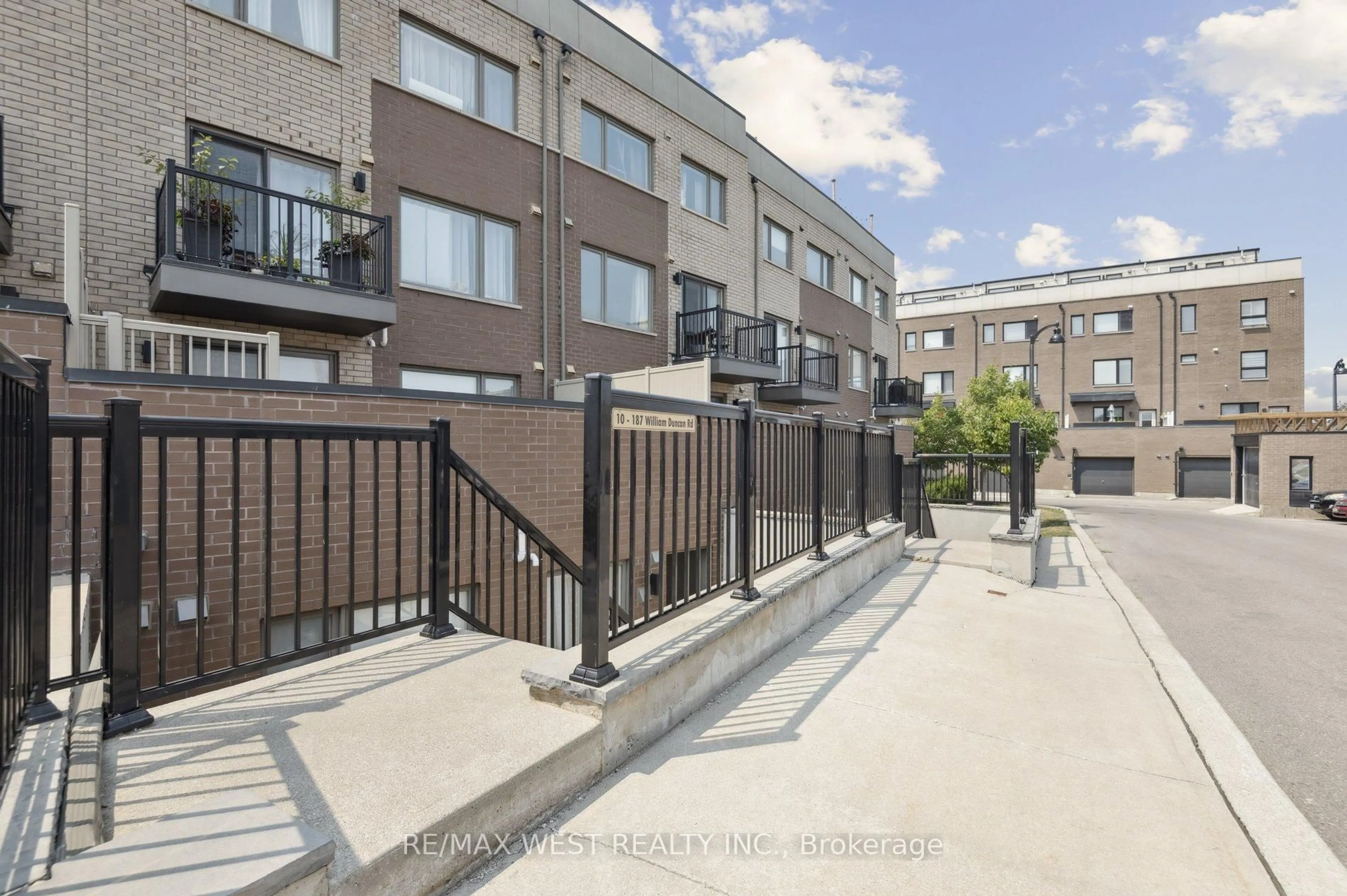 Patio, street for 187 William Duncan Rd #10, Toronto Ontario M3K 0B7