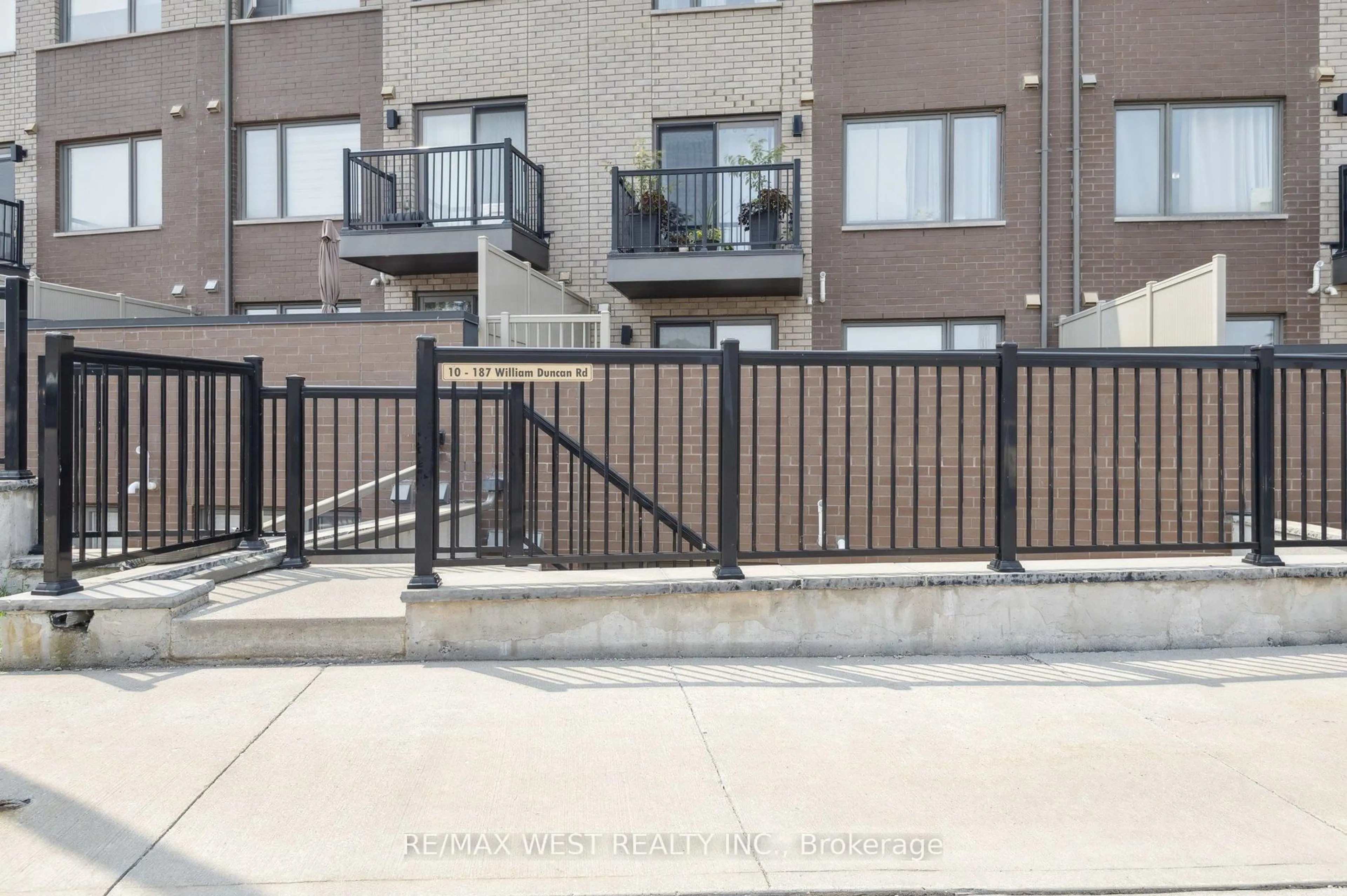Patio, street for 187 William Duncan Rd #10, Toronto Ontario M3K 0B7