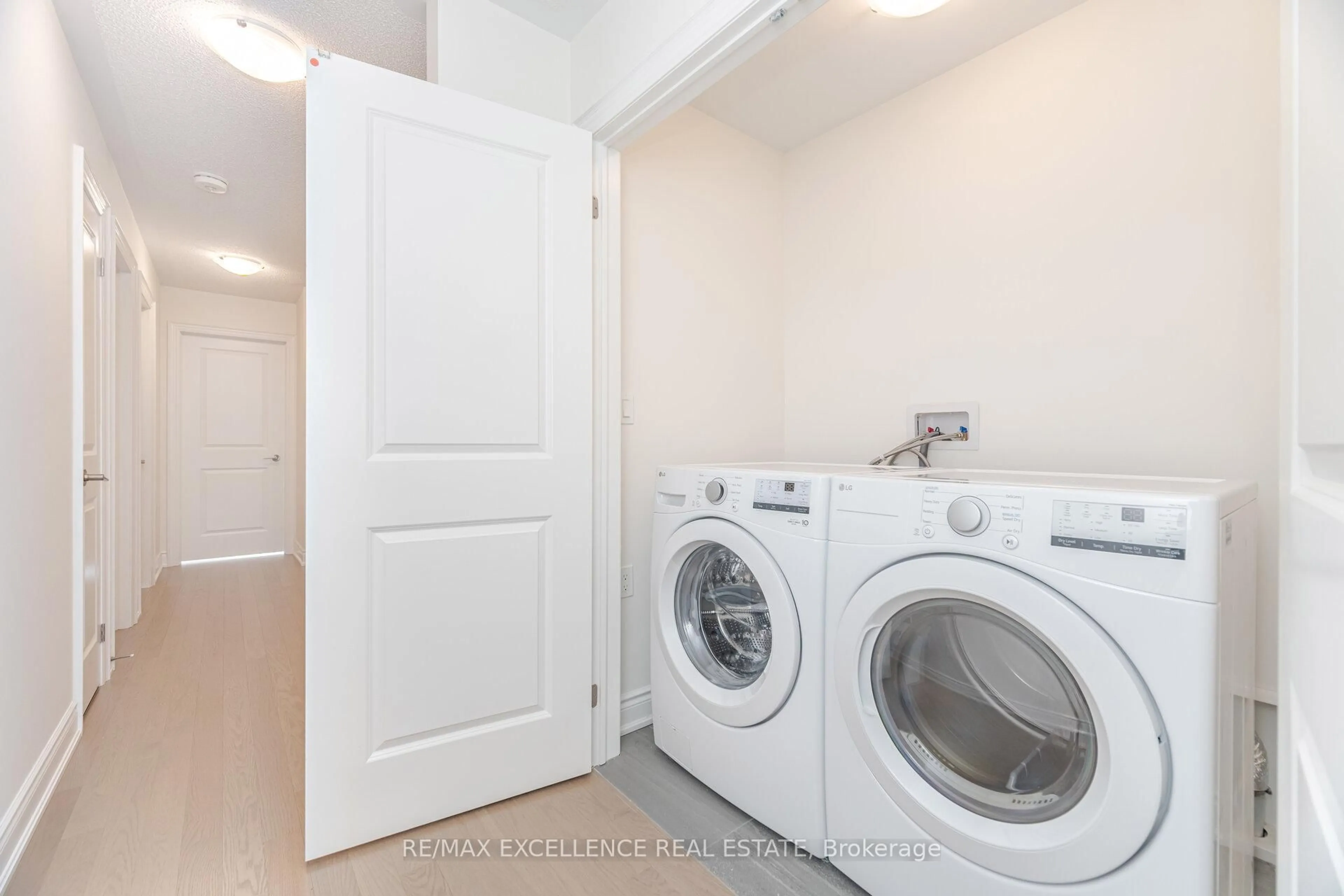 Laundry room for 85 Bermondsey Way, Brampton Ontario L6Y 0G2