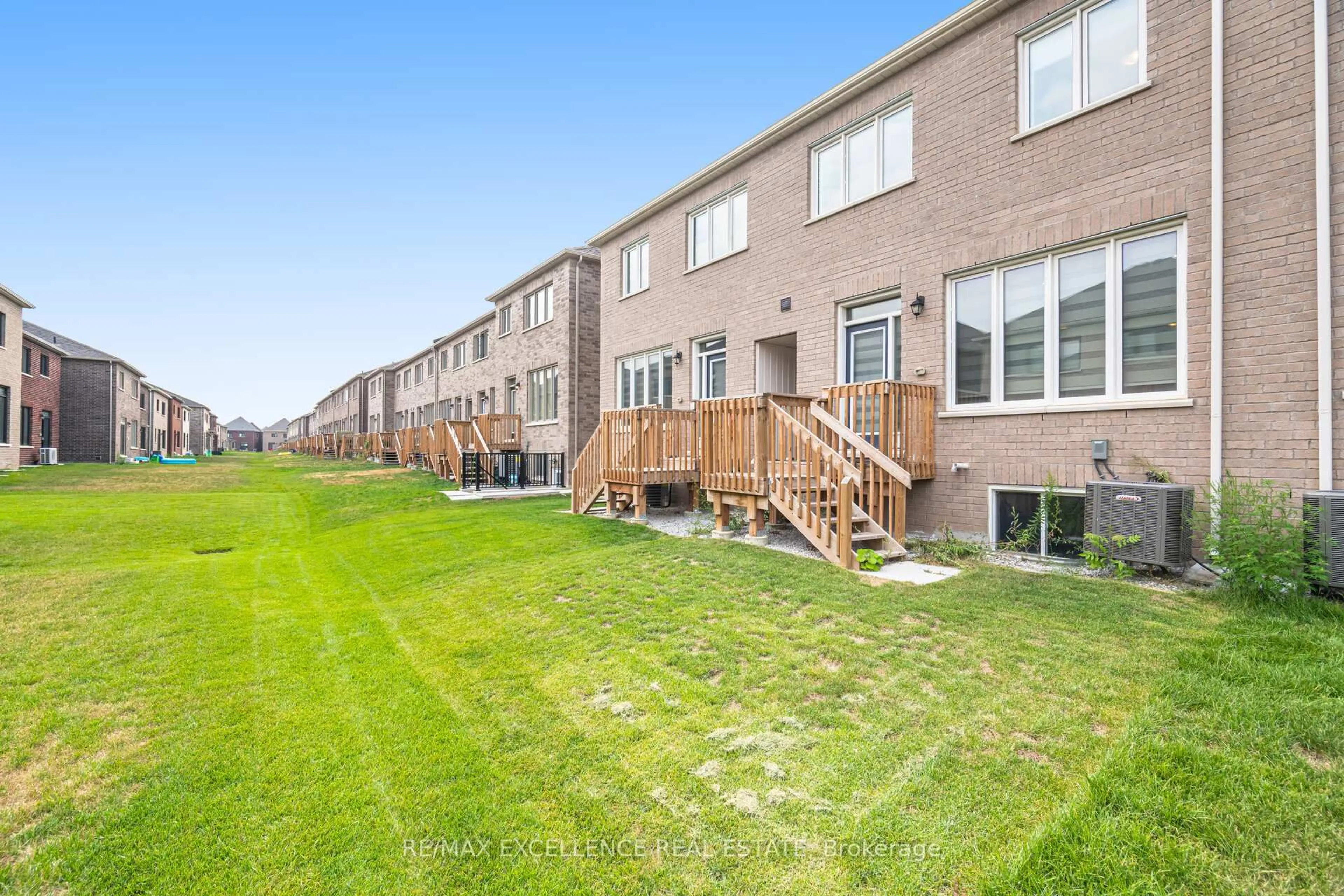 Patio, street for 85 Bermondsey Way, Brampton Ontario L6Y 0G2