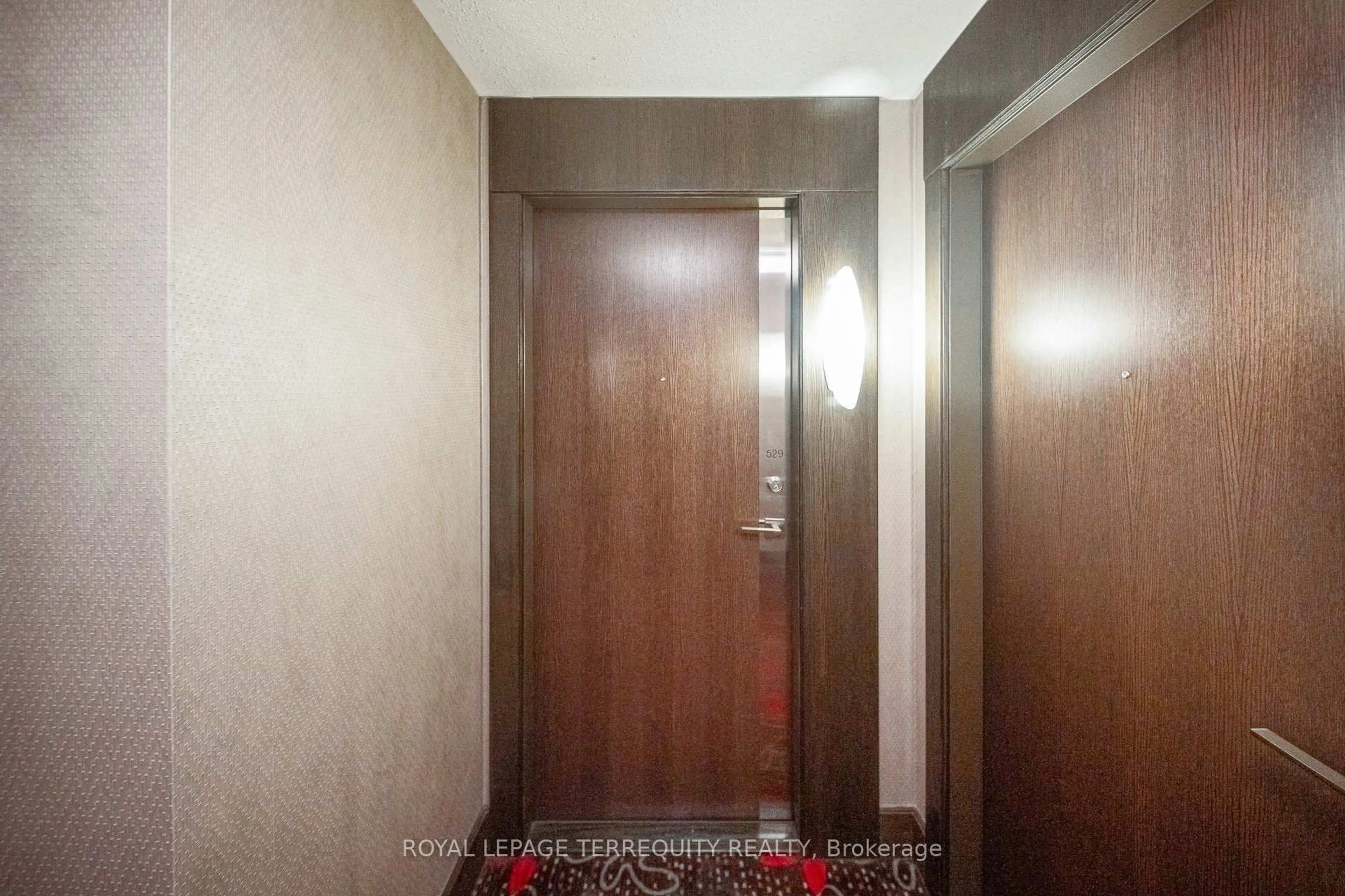 Indoor foyer for 2 Eva Rd #529, Toronto Ontario M9C 0A9