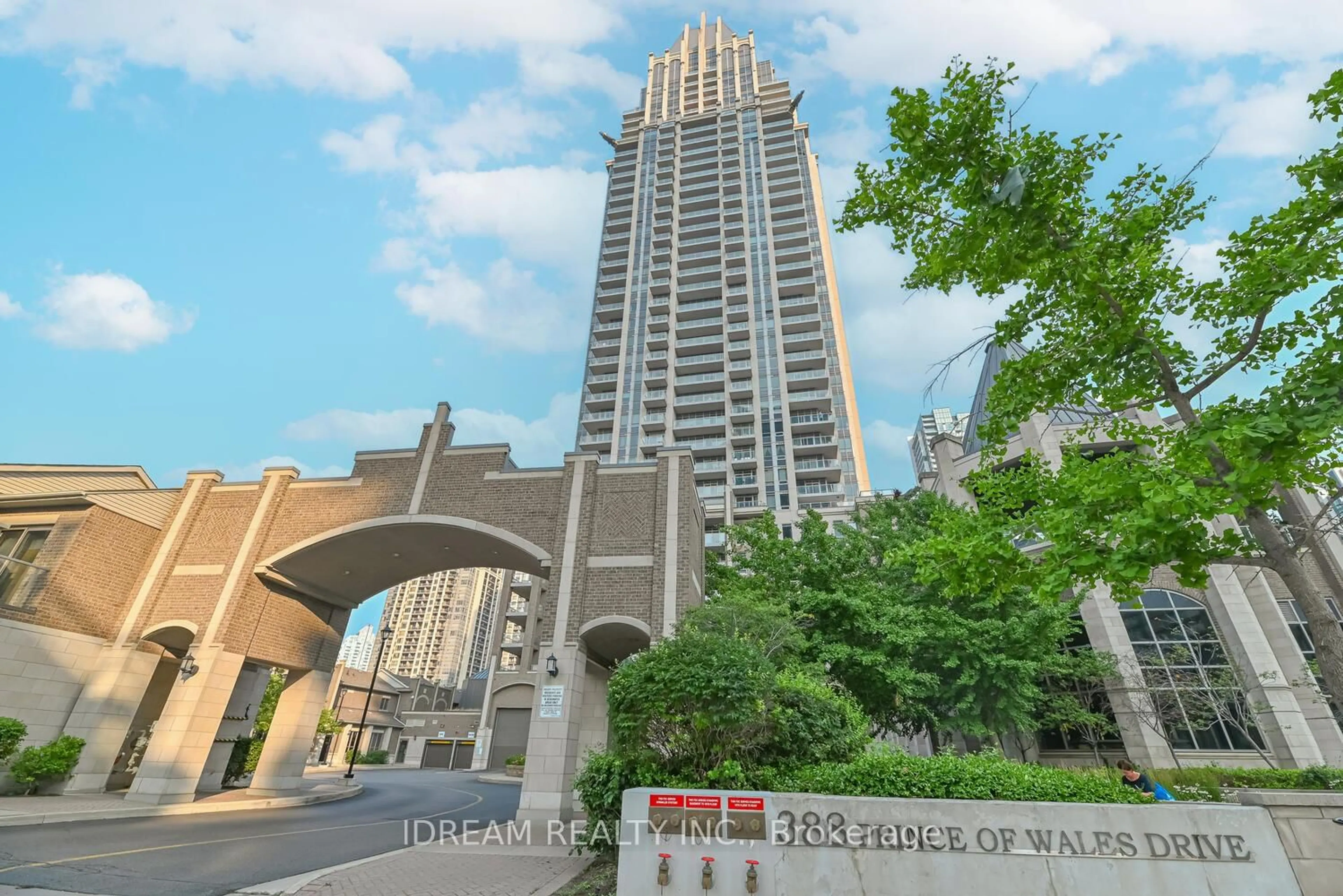 Indoor foyer for 388 Prince Of Wales Dr #1509, Mississauga Ontario L5B 0A1