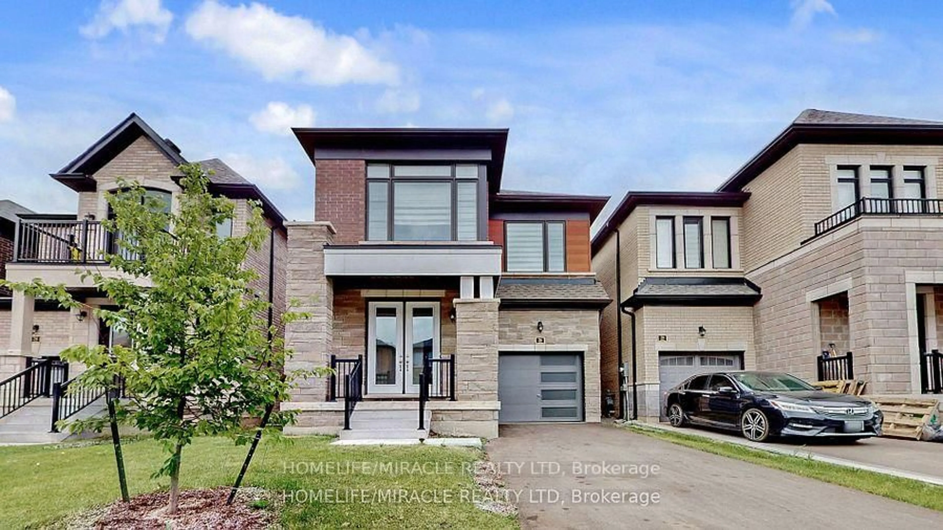 Home with brick exterior material, street for 26 Calabria Dr, Caledon Ontario L7C 1Z9