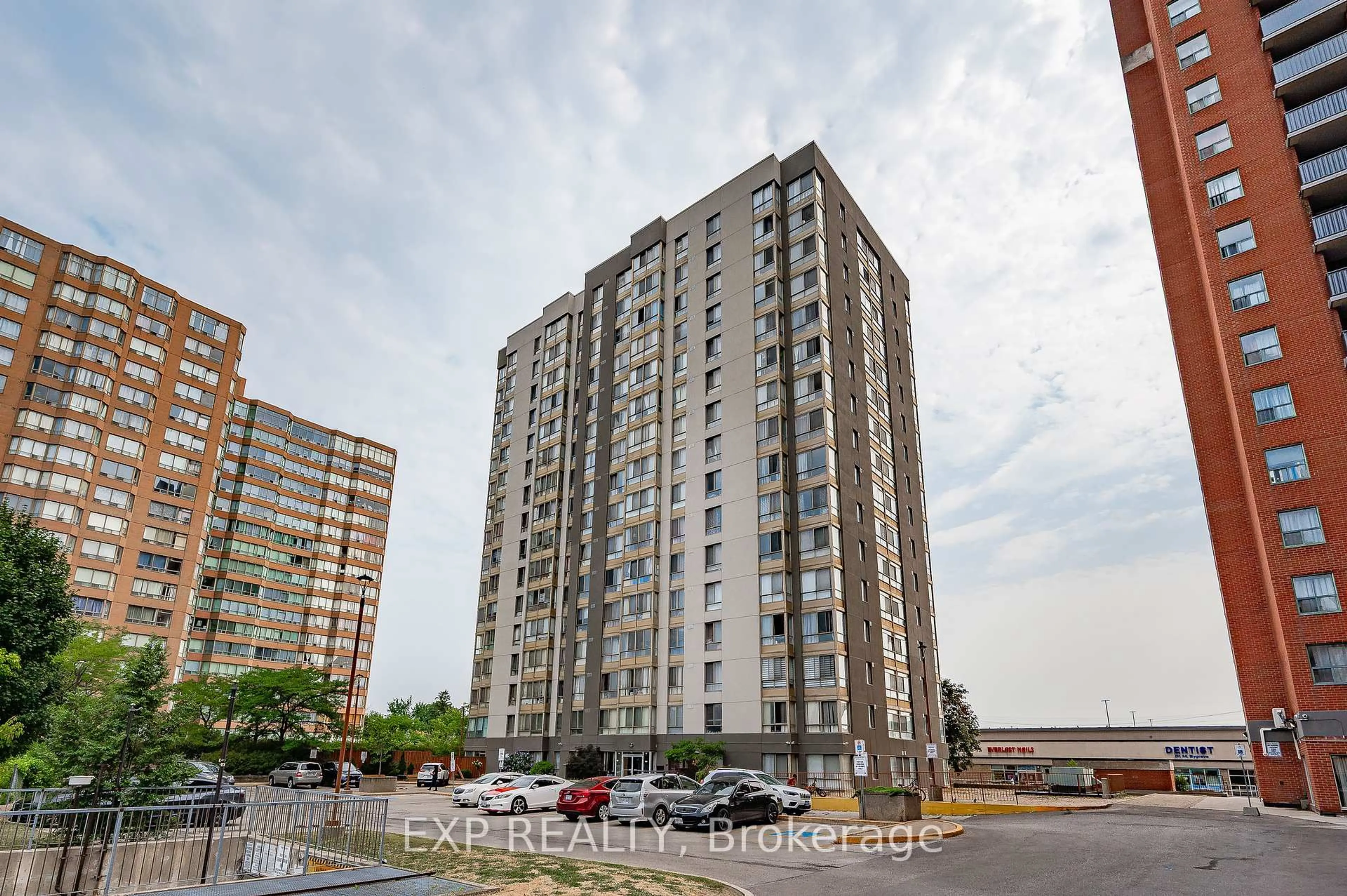 Unknown for 2470 Eglinton Ave #307, Toronto Ontario M6M 5E7