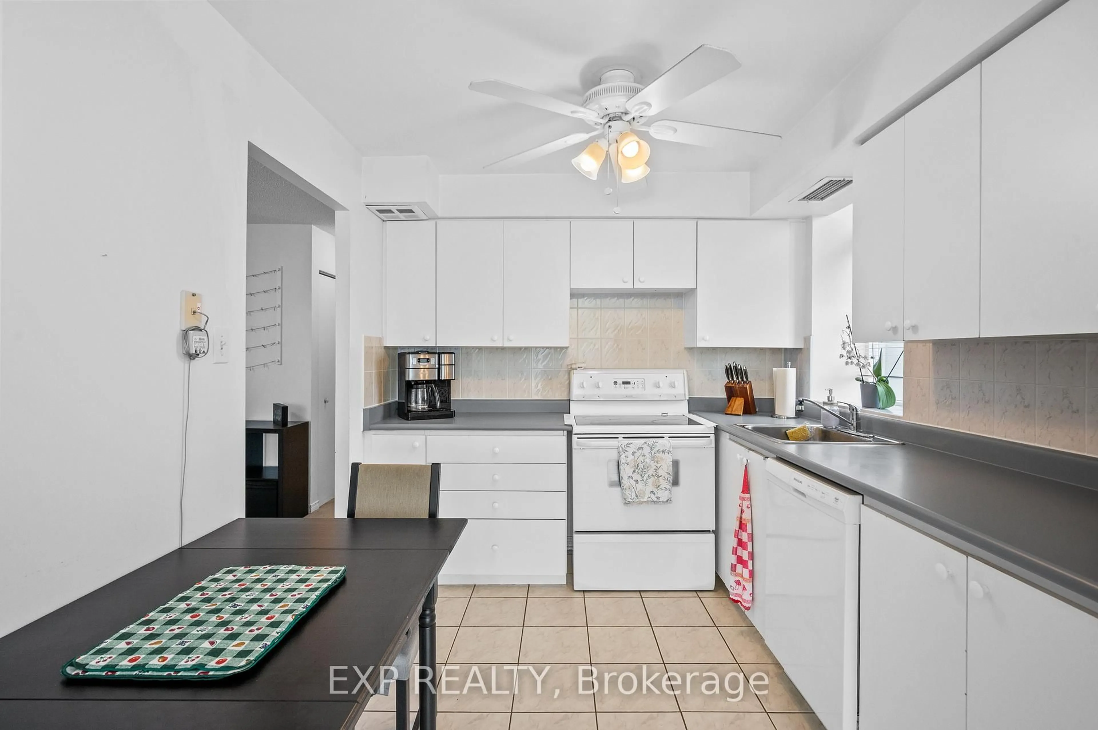Standard kitchen, ceramic/tile floor for 2470 Eglinton Ave #307, Toronto Ontario M6M 5E7