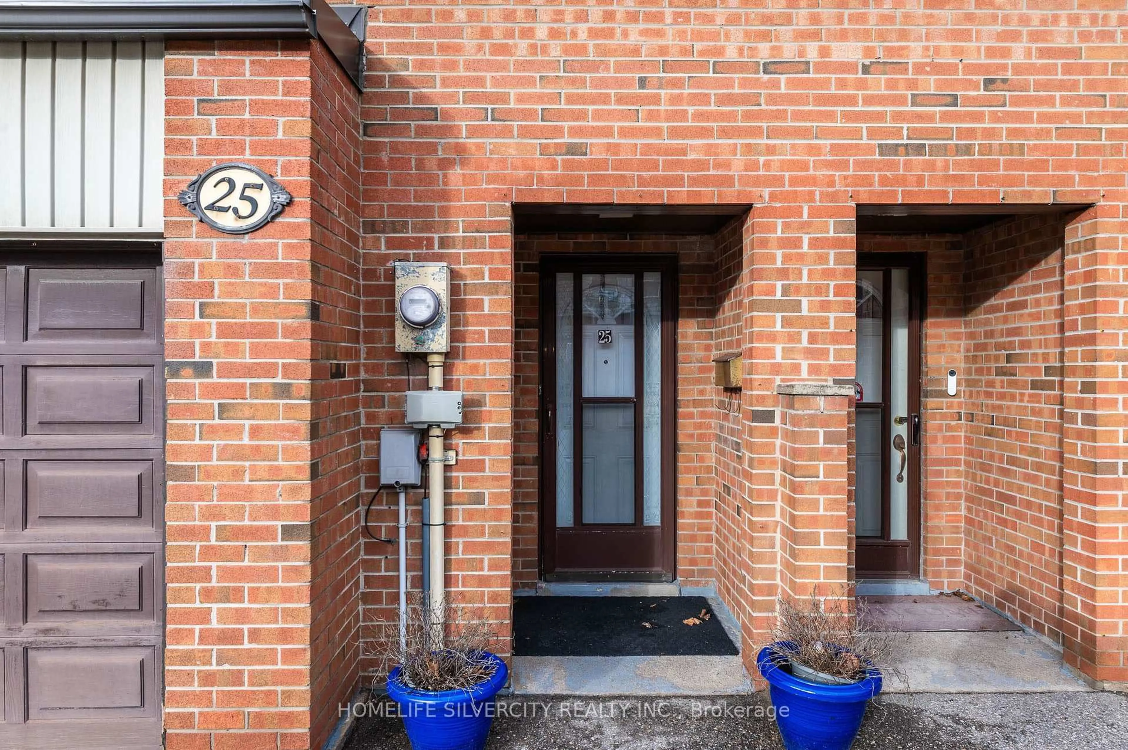 Unknown for 25 Briar Path, Brampton Ontario L6T 2A2