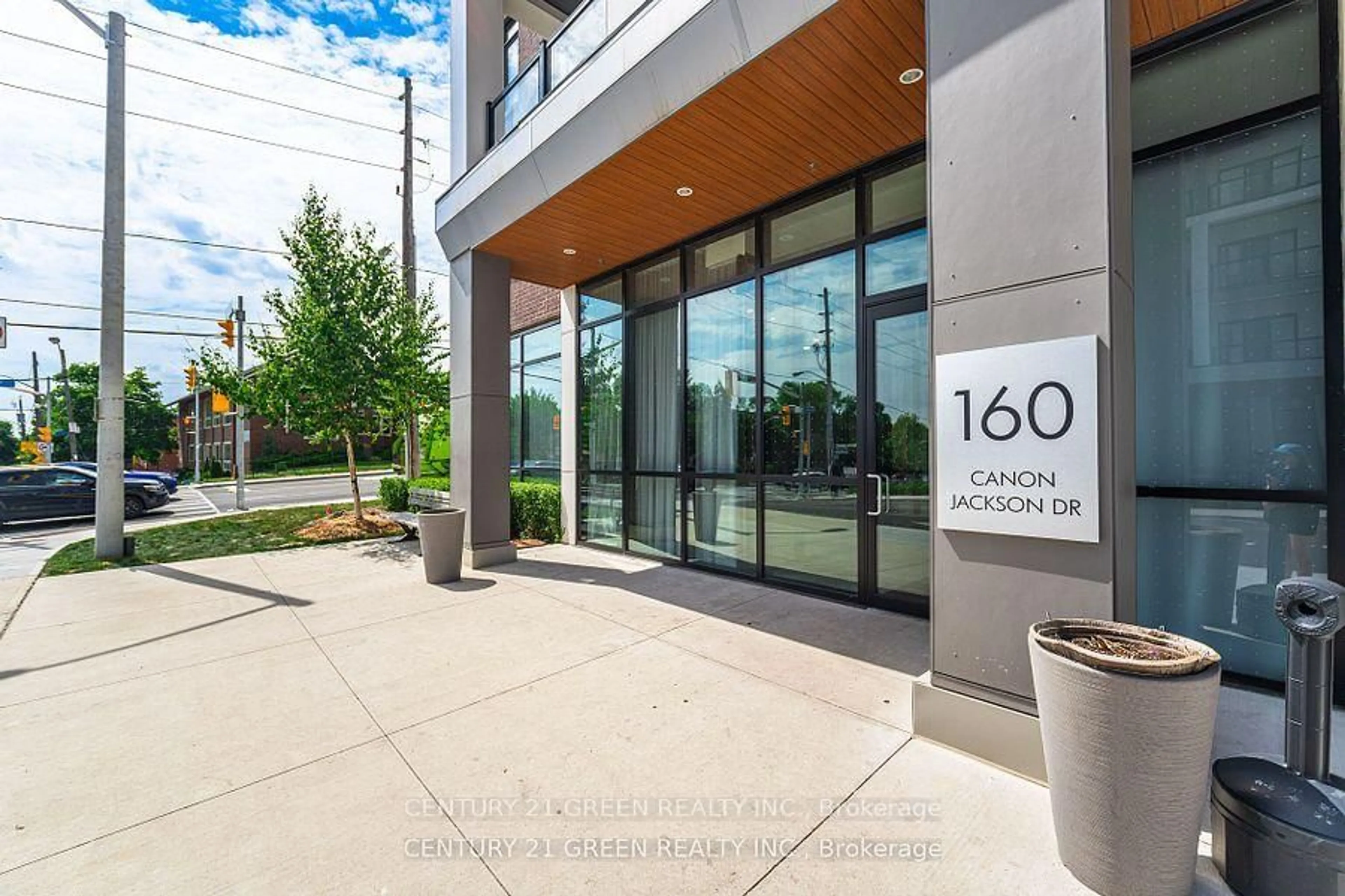 Unknown for 160 Canon Jackson Dr #409, Toronto Ontario M6M 0B6