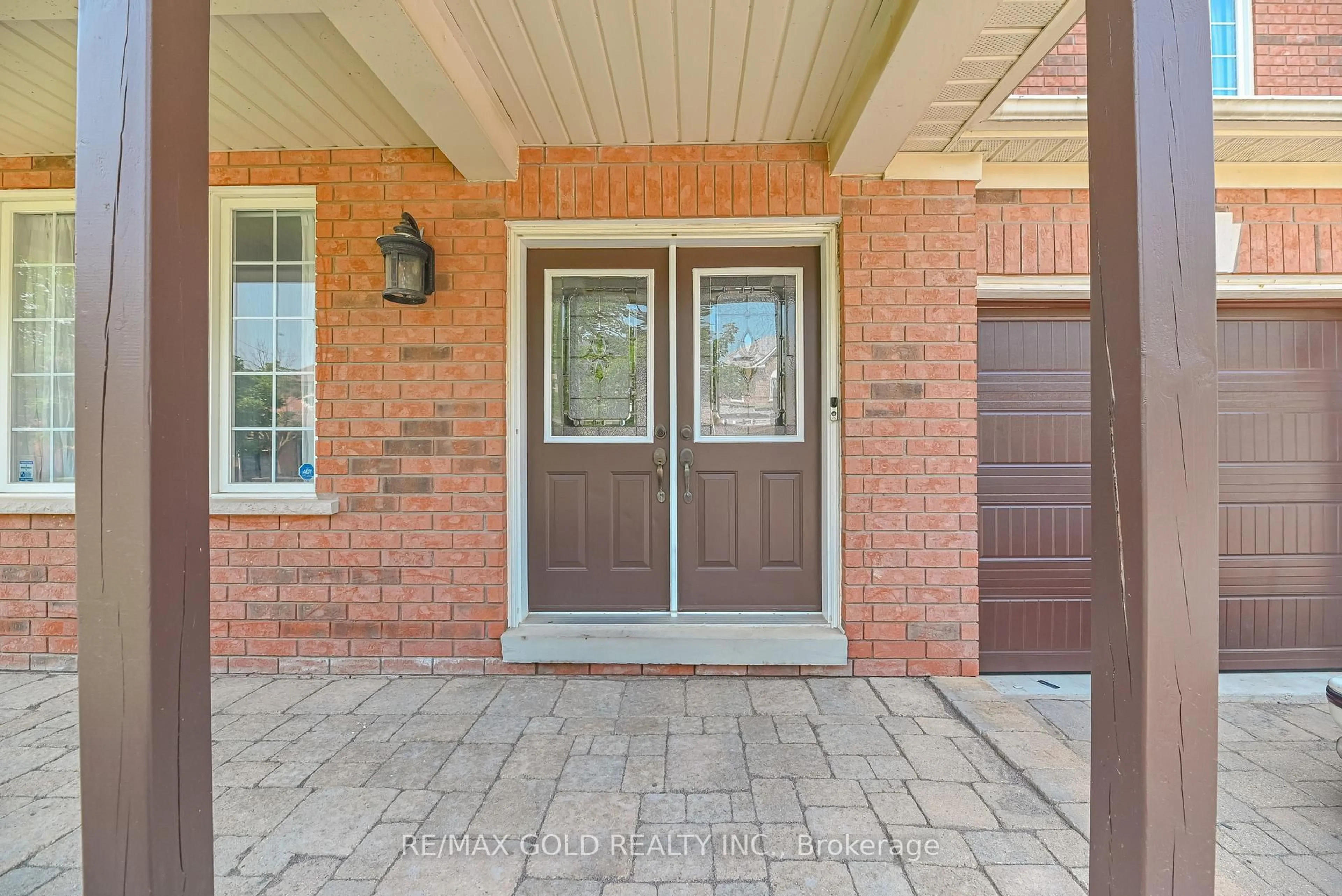 Unknown for 45 Treeline Blvd, Brampton Ontario L6P 1E4