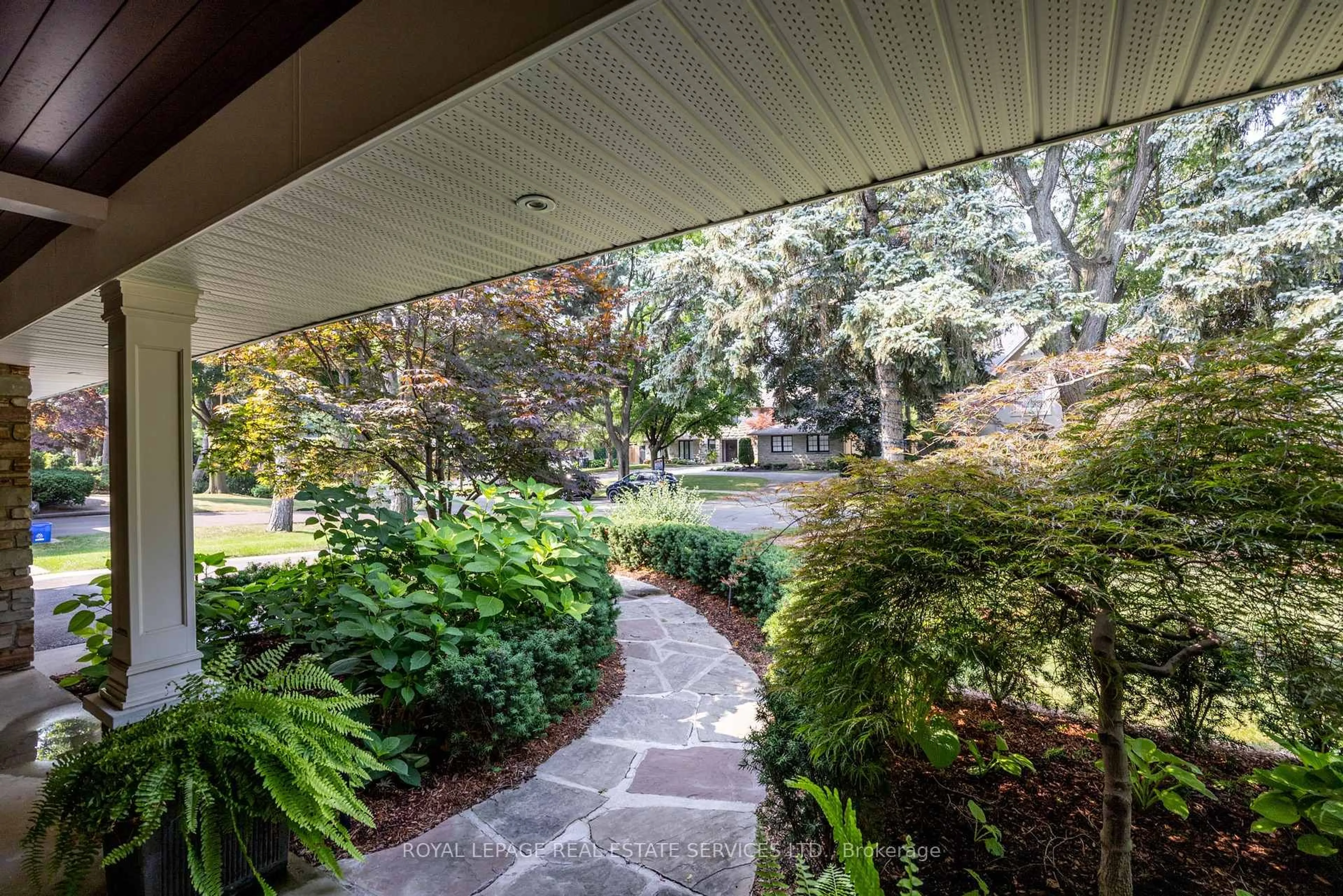 Patio, street for 36 Edenvale Cres, Toronto Ontario M9A 4A5