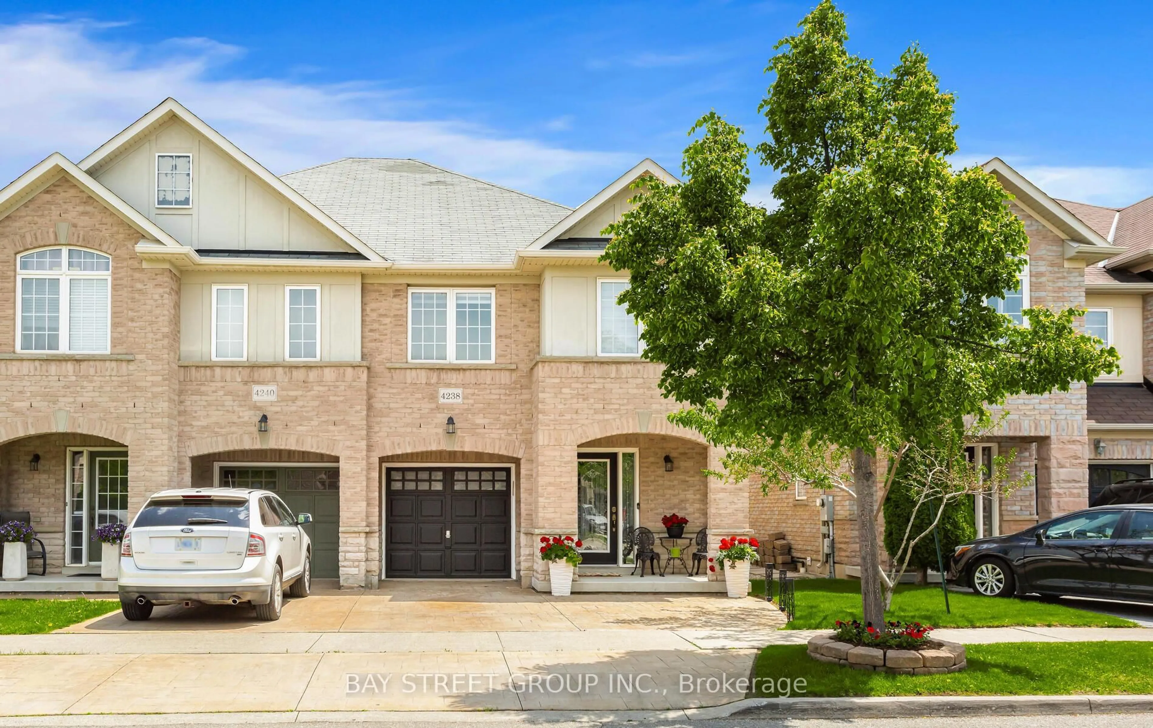 Home with brick exterior material, street for 4238 Thomas Alton Blvd, Burlington Ontario L7M 0M7
