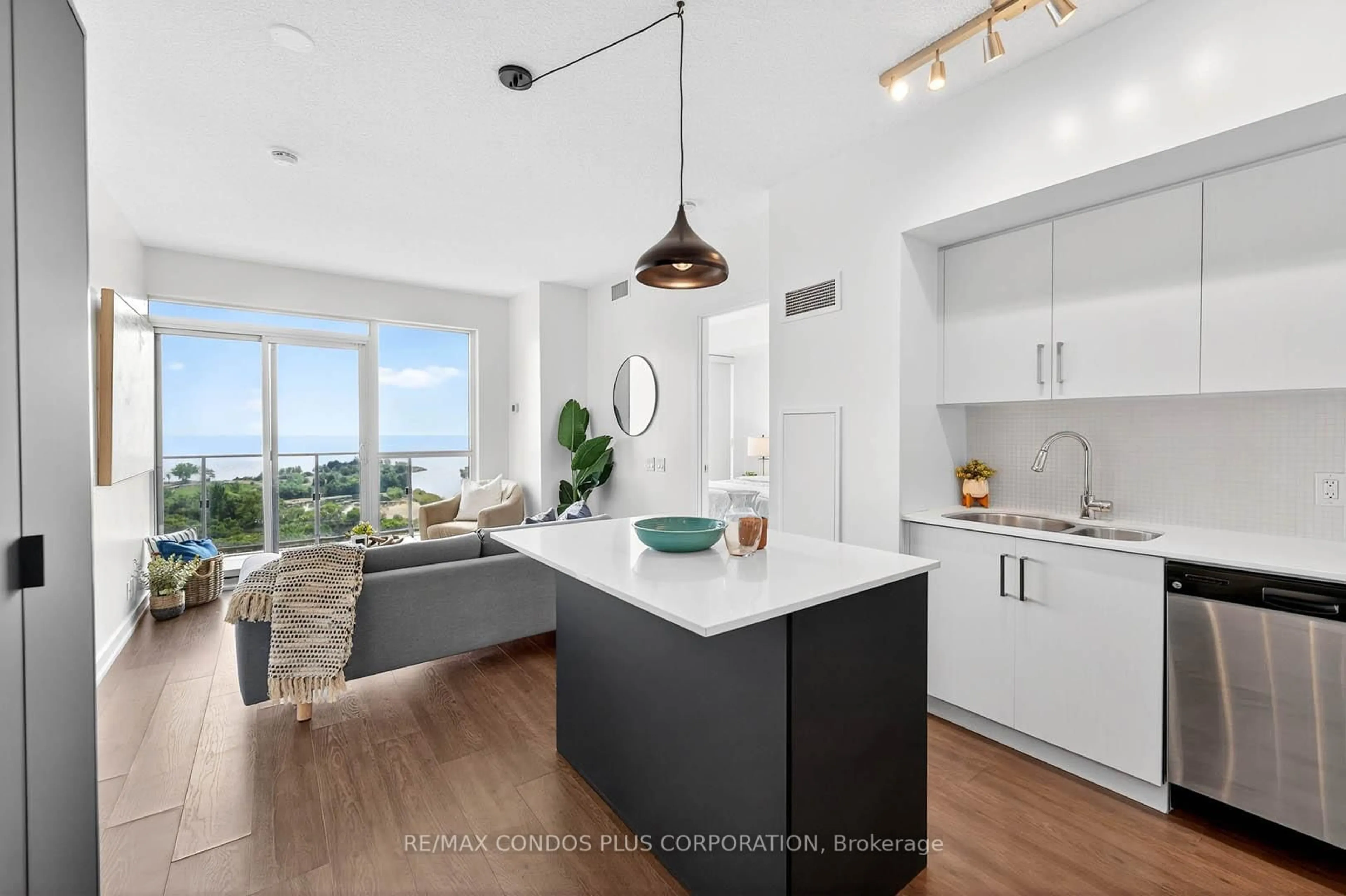 Open concept kitchen, unknown for 2200 Lake Shore Blvd #1610, Toronto Ontario M8V 1A4