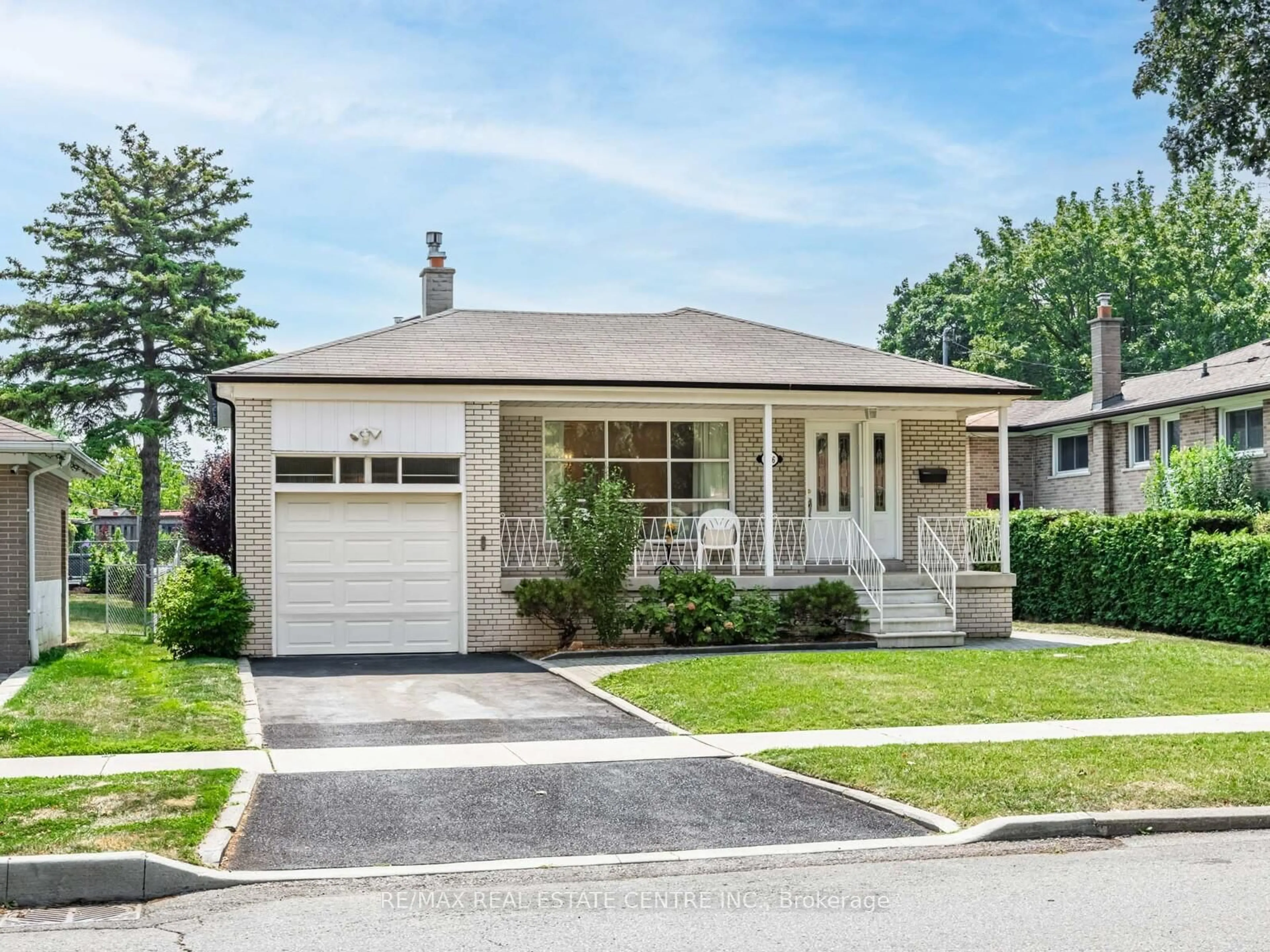 Home with vinyl exterior material, street for 106 Mercury Rd, Toronto Ontario M9W 3H8
