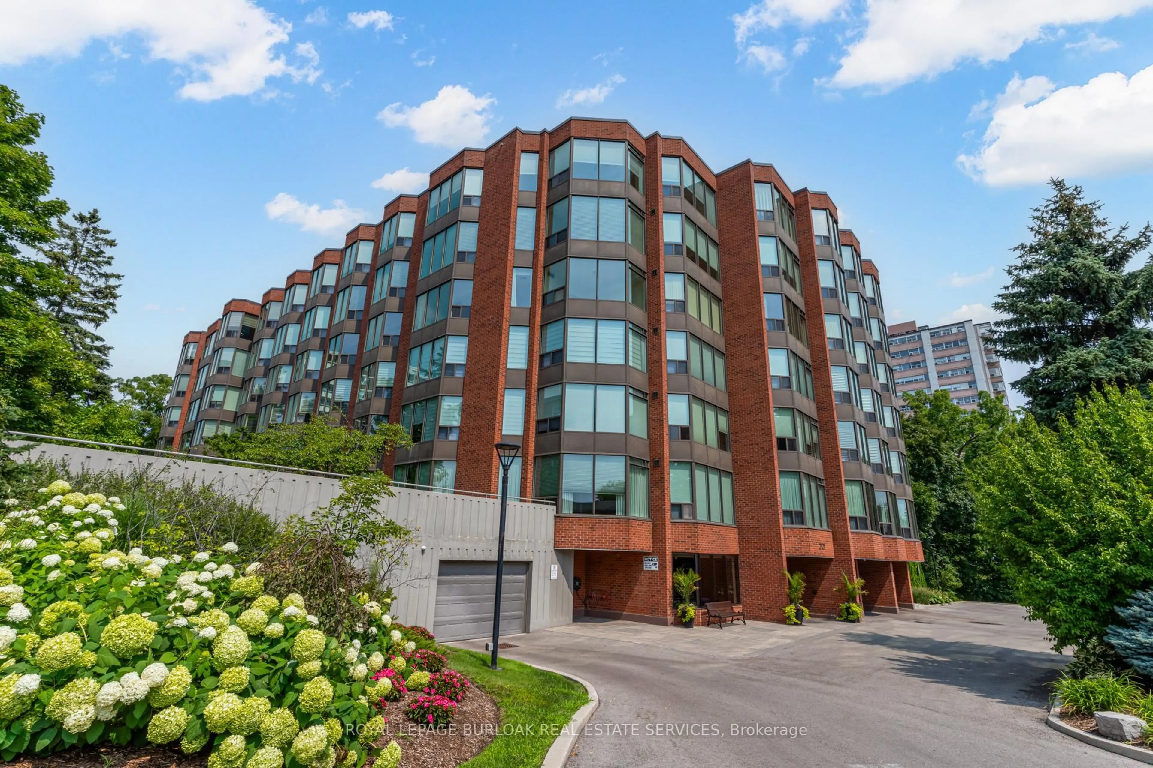 Unknown for 2121 Lakeshore Rd #503, Burlington Ontario L7R 1C9