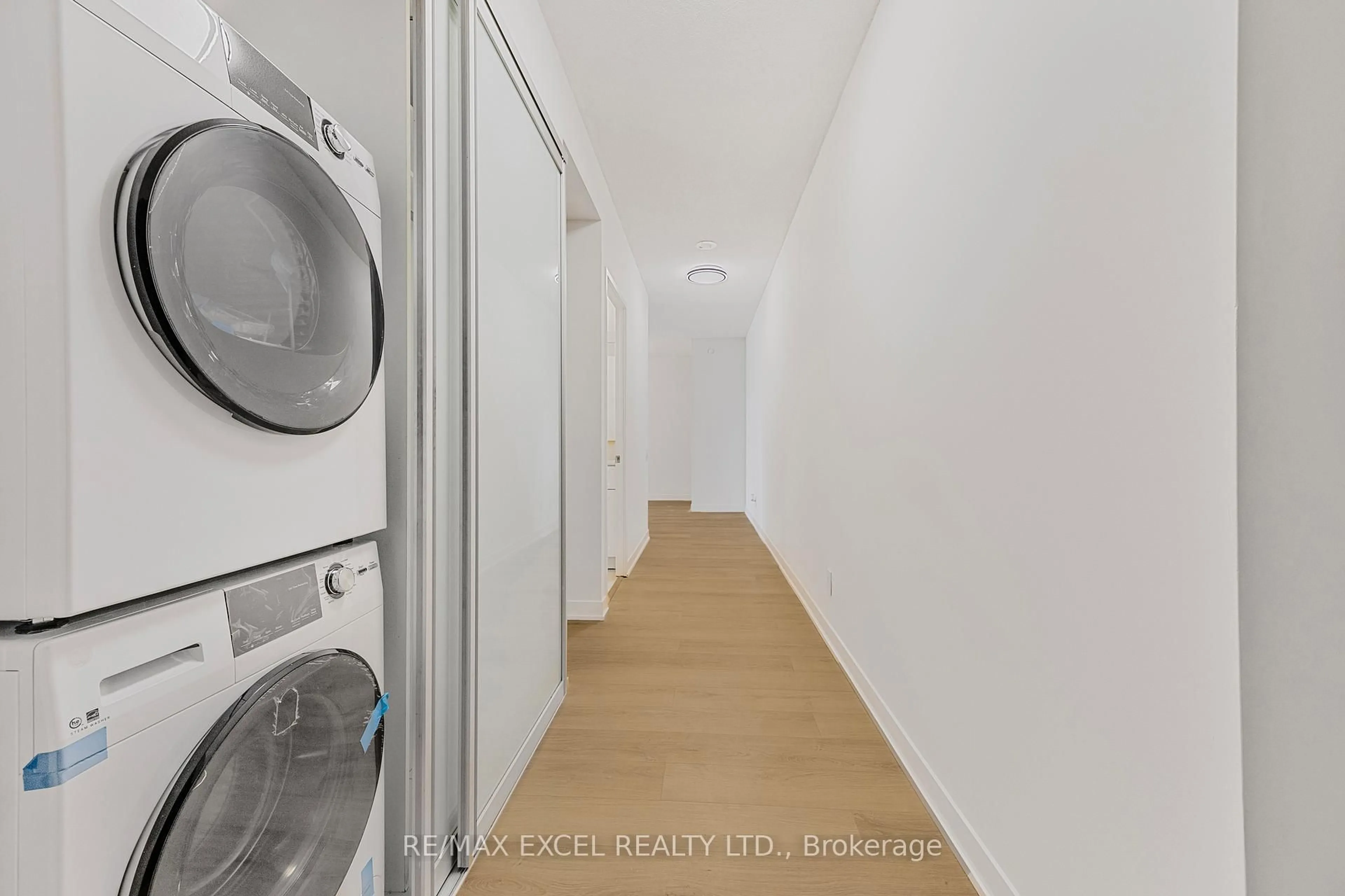 Laundry room for 88 Park Lawn Rd #2008, Toronto Ontario M8Y 0B5