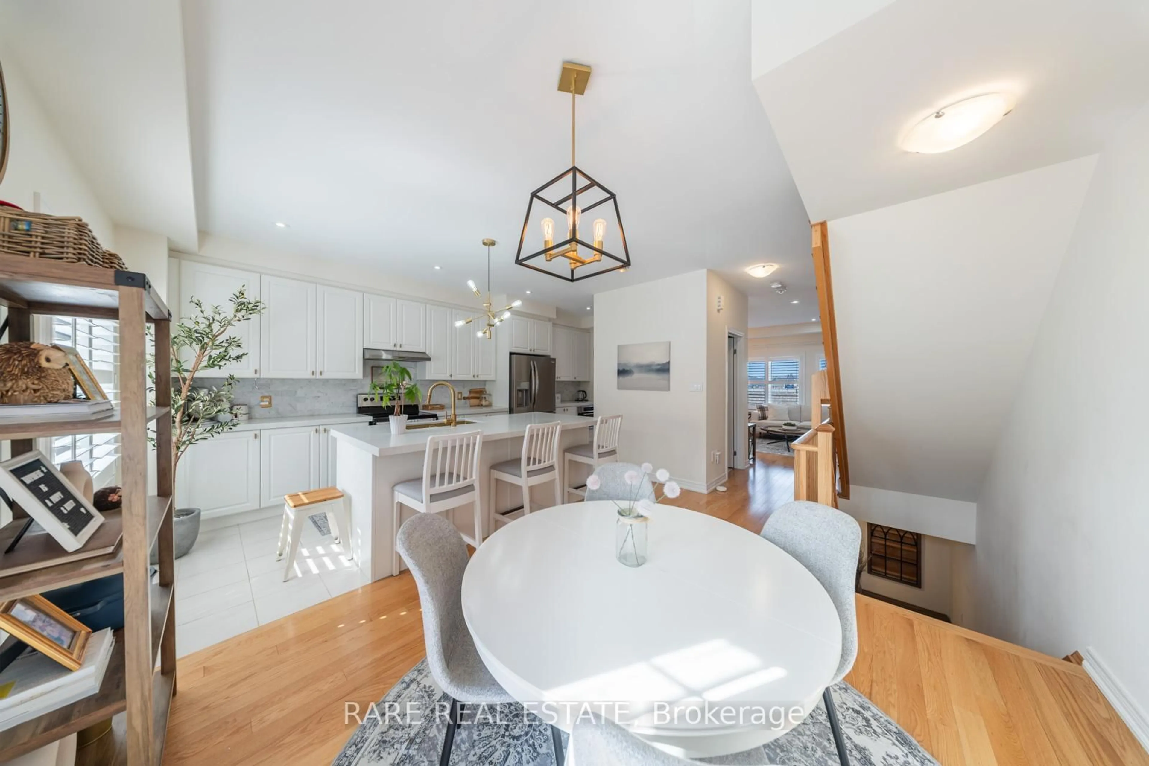 Open concept kitchen, unknown for 160 Fruitvale Circ, Brampton Ontario L7A 5C4