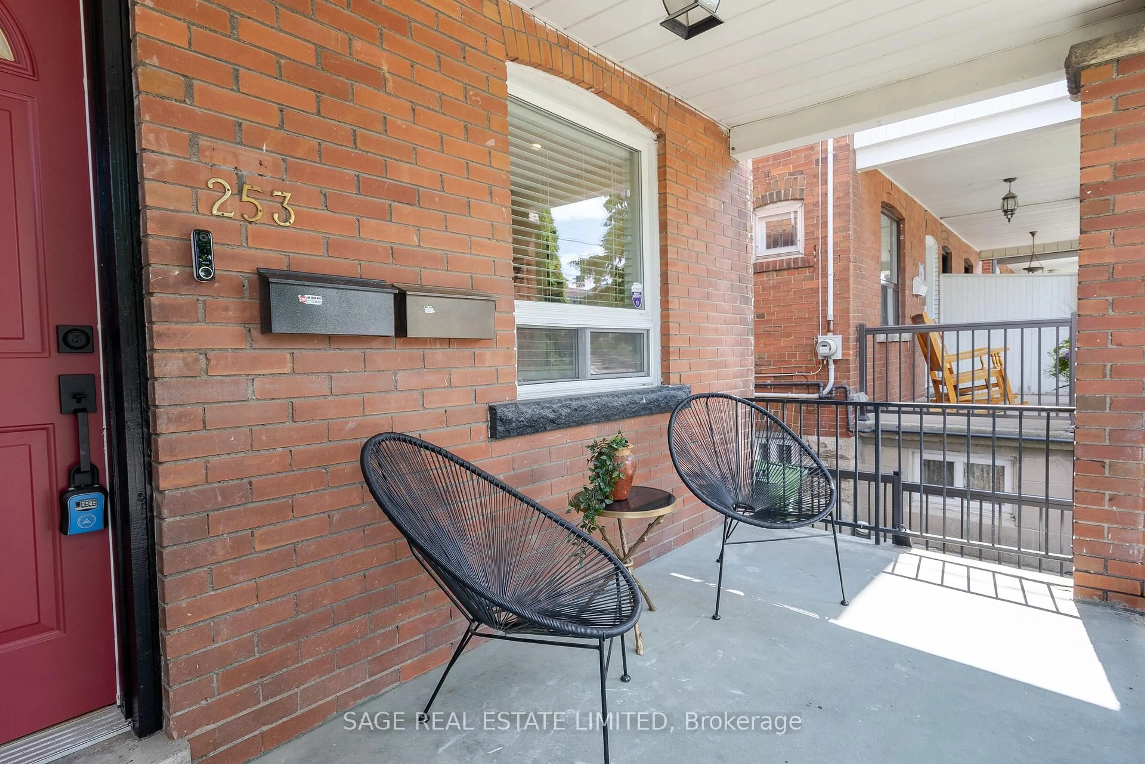 Patio, street for 253 McRoberts Ave, Toronto Ontario M6E 4P3
