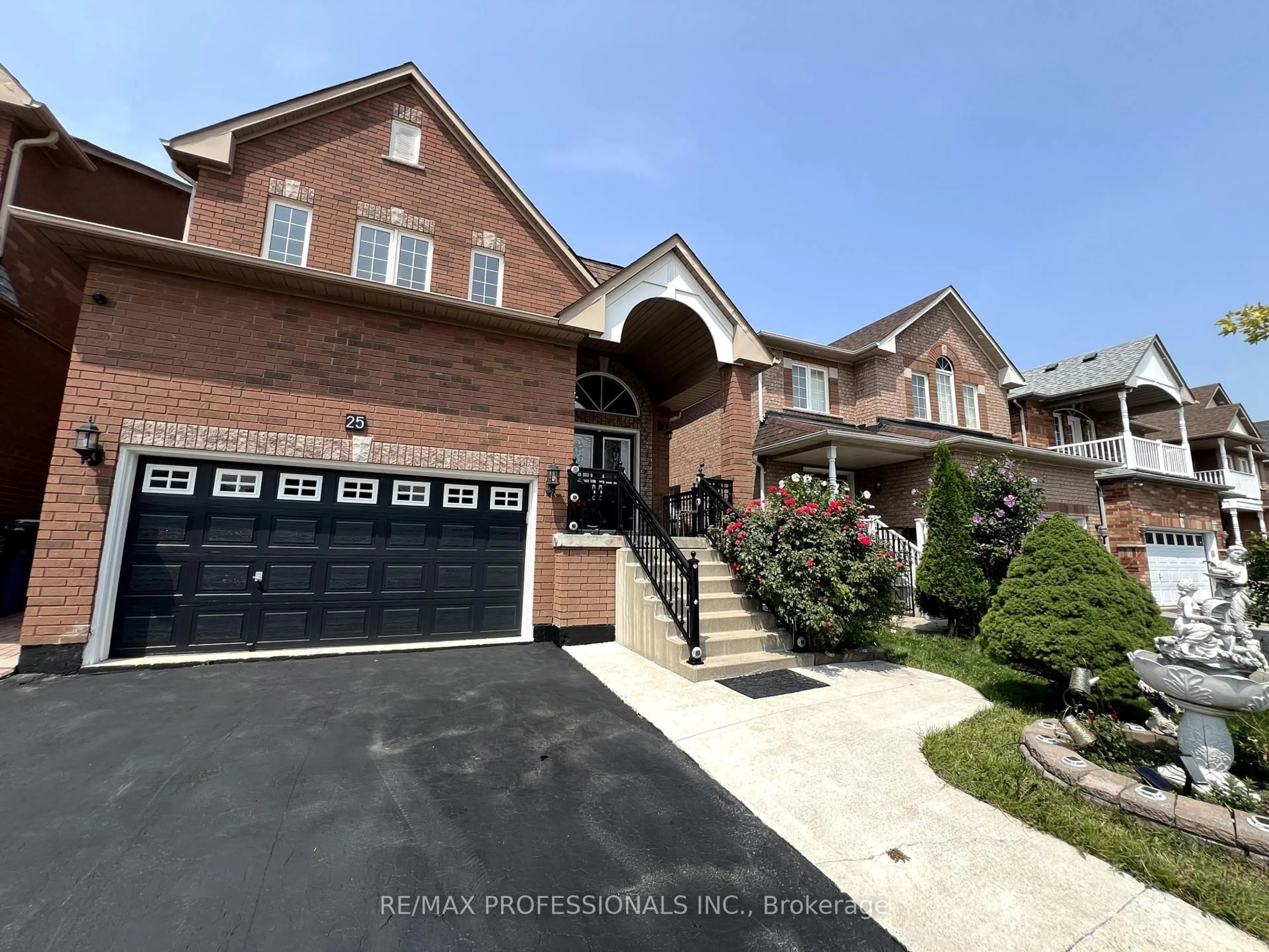 Home with brick exterior material, street for 25 Whitehouse Cres, Brampton Ontario L6P 1M2
