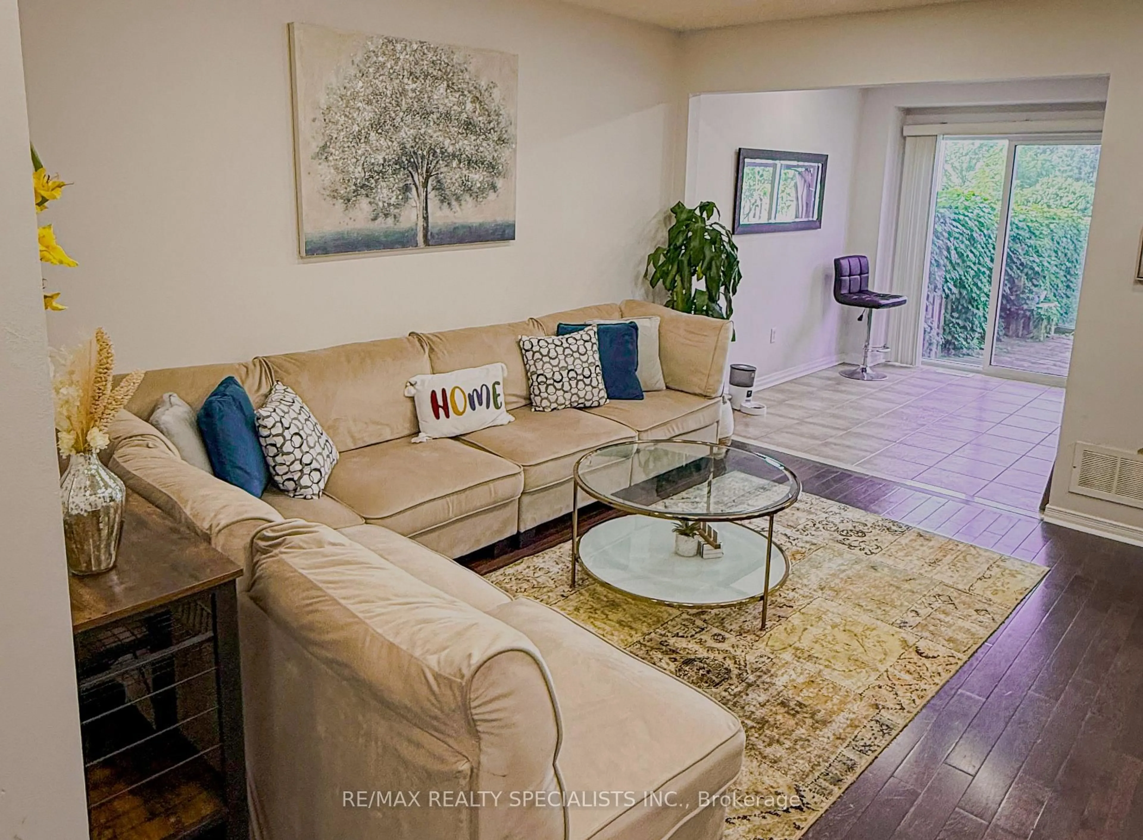Living room with furniture, unknown for 302 Black Dr, Milton Ontario L9T 6S2