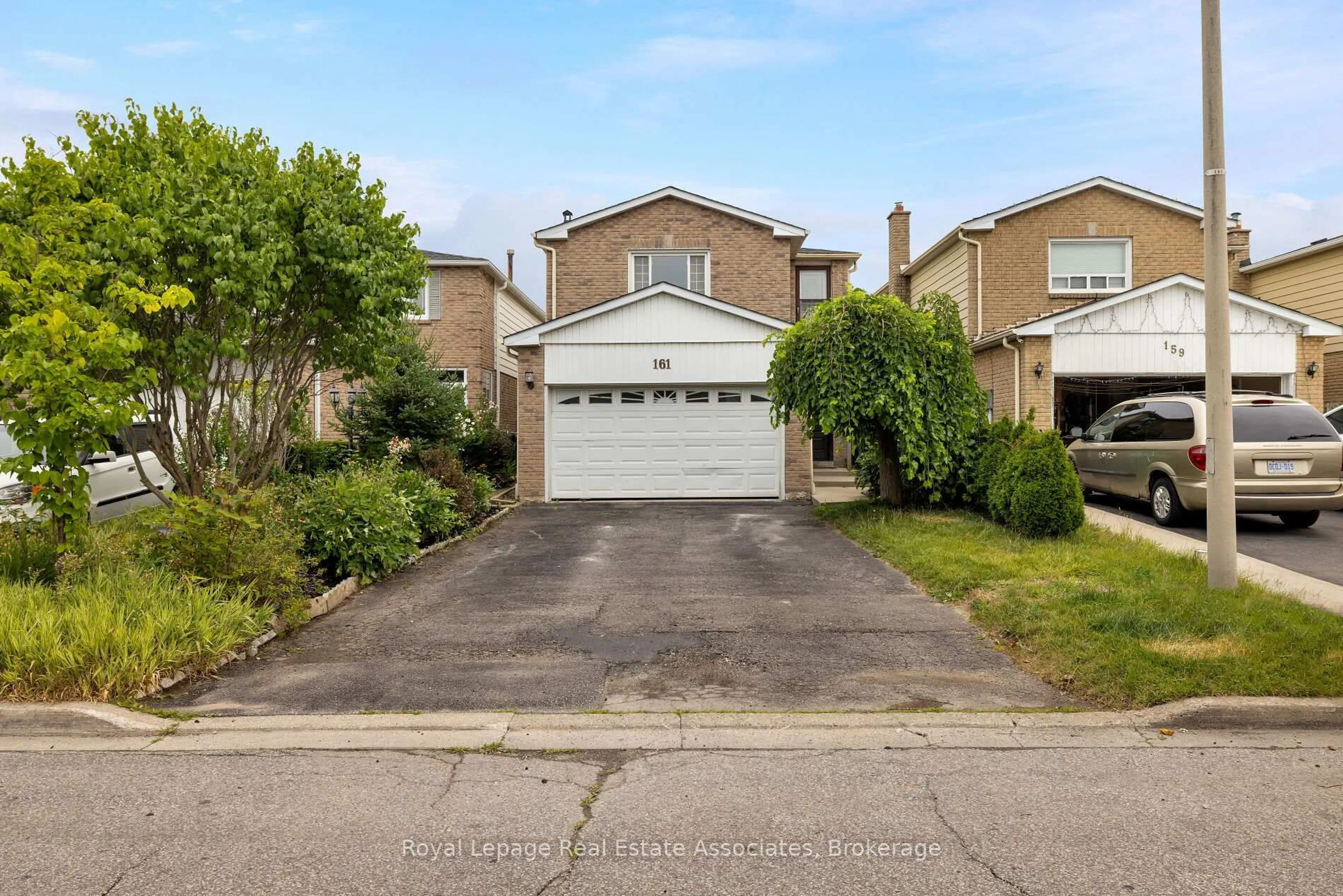 A pic from outside/outdoor area/front of a property/back of a property/a pic from drone, street for 161 Morton Way, Brampton Ontario L6Y 2P7