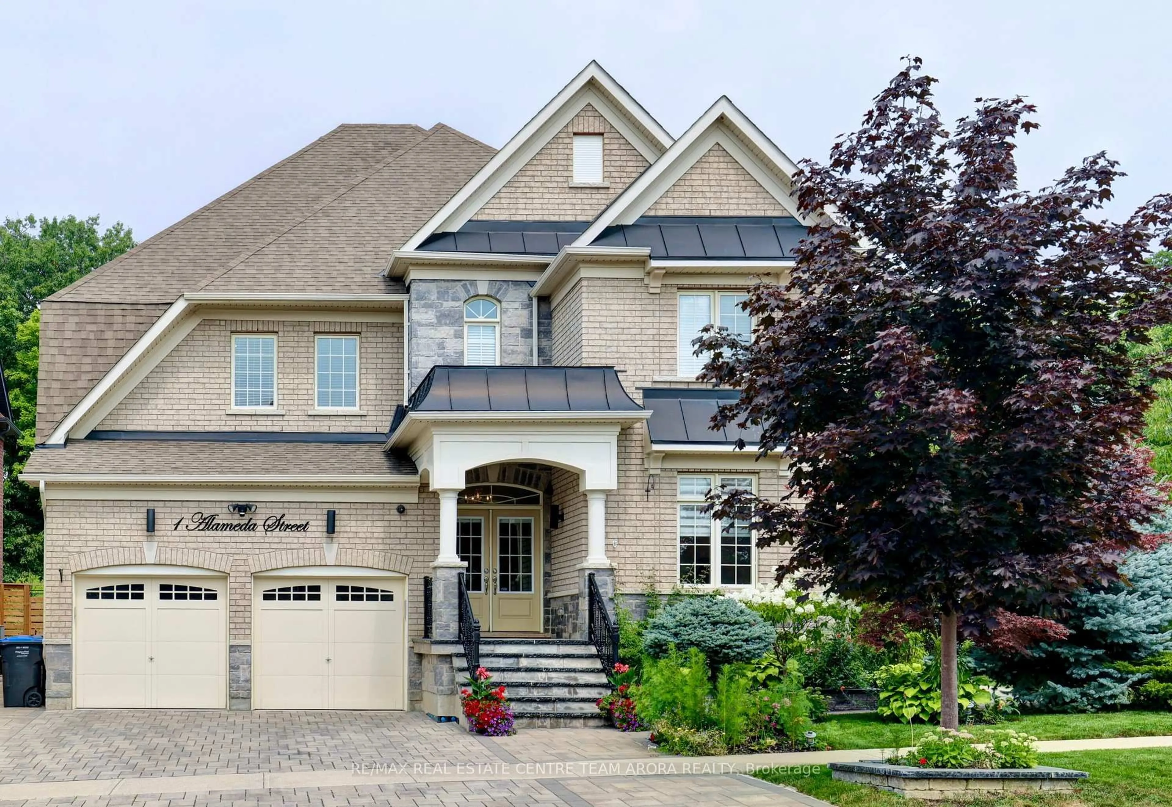 Home with brick exterior material, street for 1 Alameda St, Brampton Ontario L6Y 2Y6