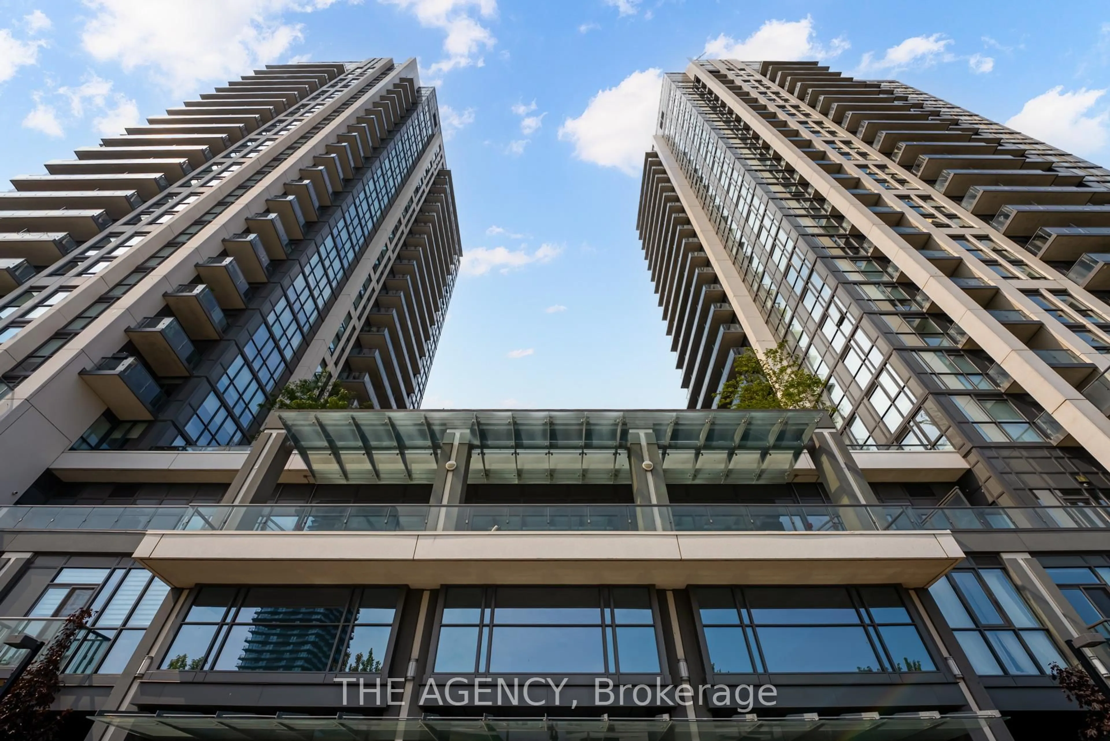 Indoor foyer for 17 Zorra St #507, Toronto Ontario M8Z 0C8