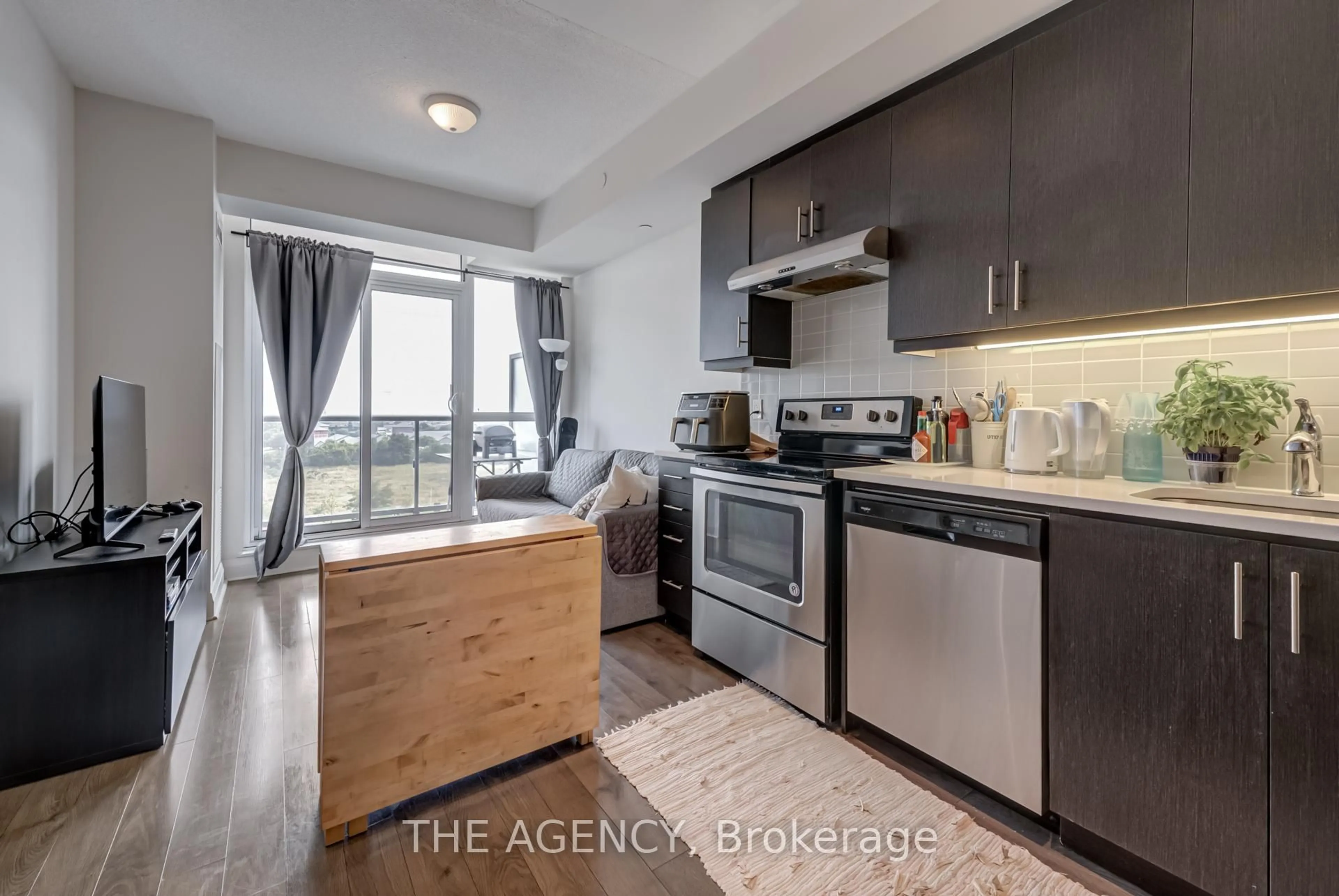 Unknown for 17 Zorra St #507, Toronto Ontario M8Z 0C8