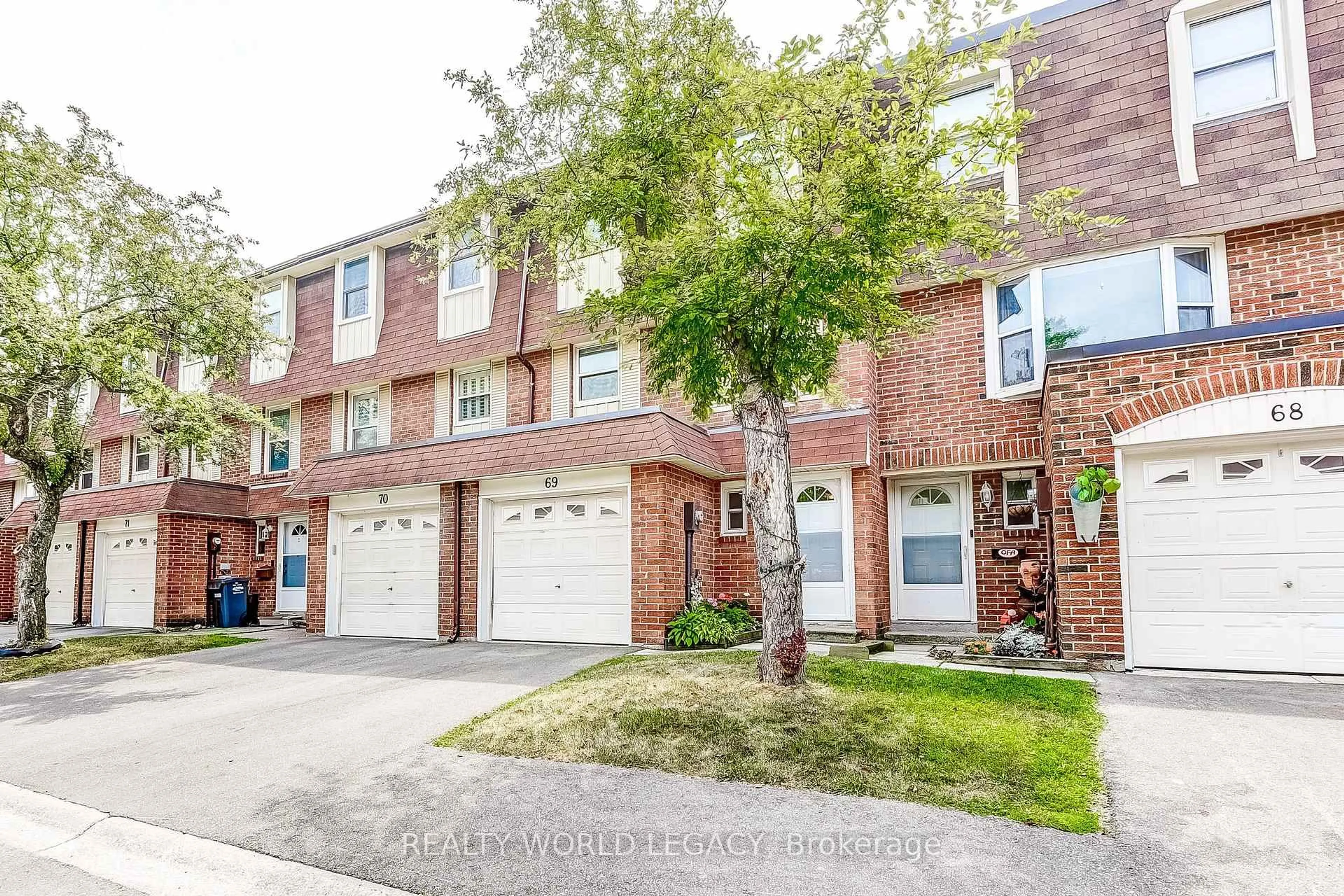 Home with brick exterior material, street for 235 Bronte St #69, Milton Ontario L9T 3V8