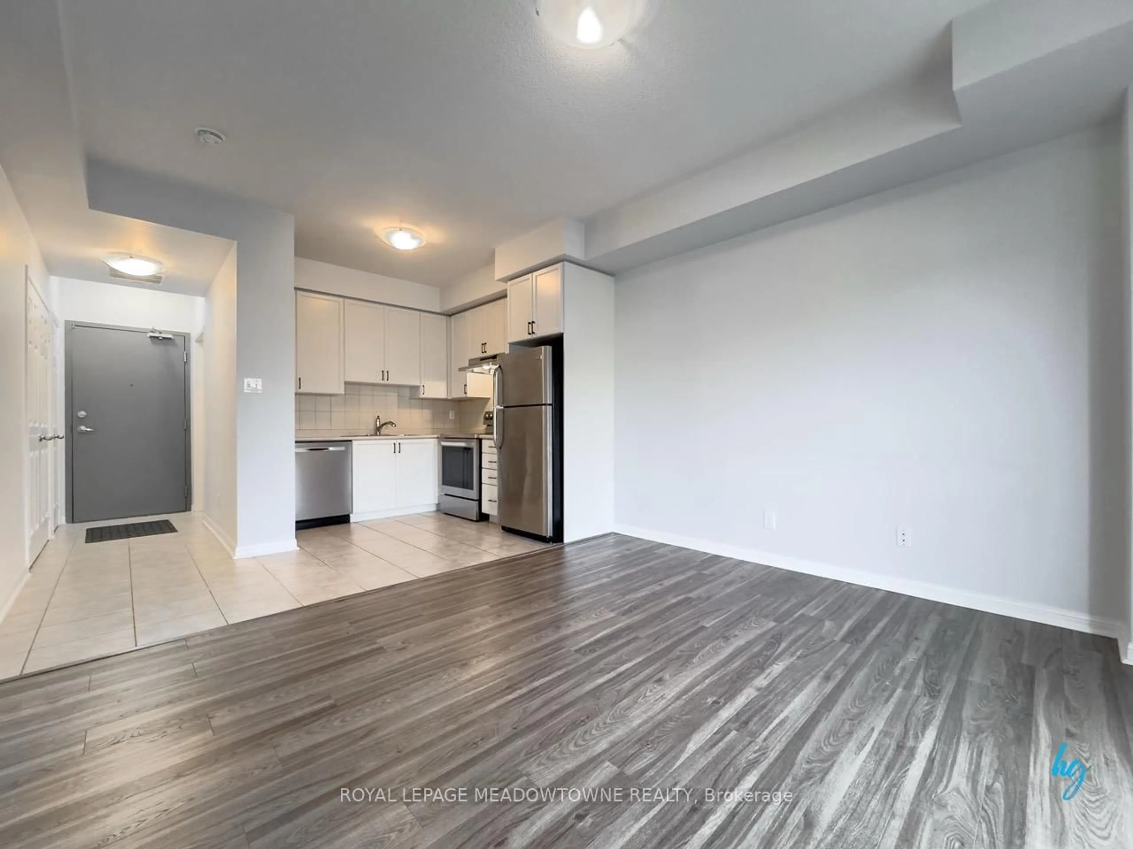 A pic of a room for 5705 Long Valley Rd #309, Mississauga Ontario L5M 0M3