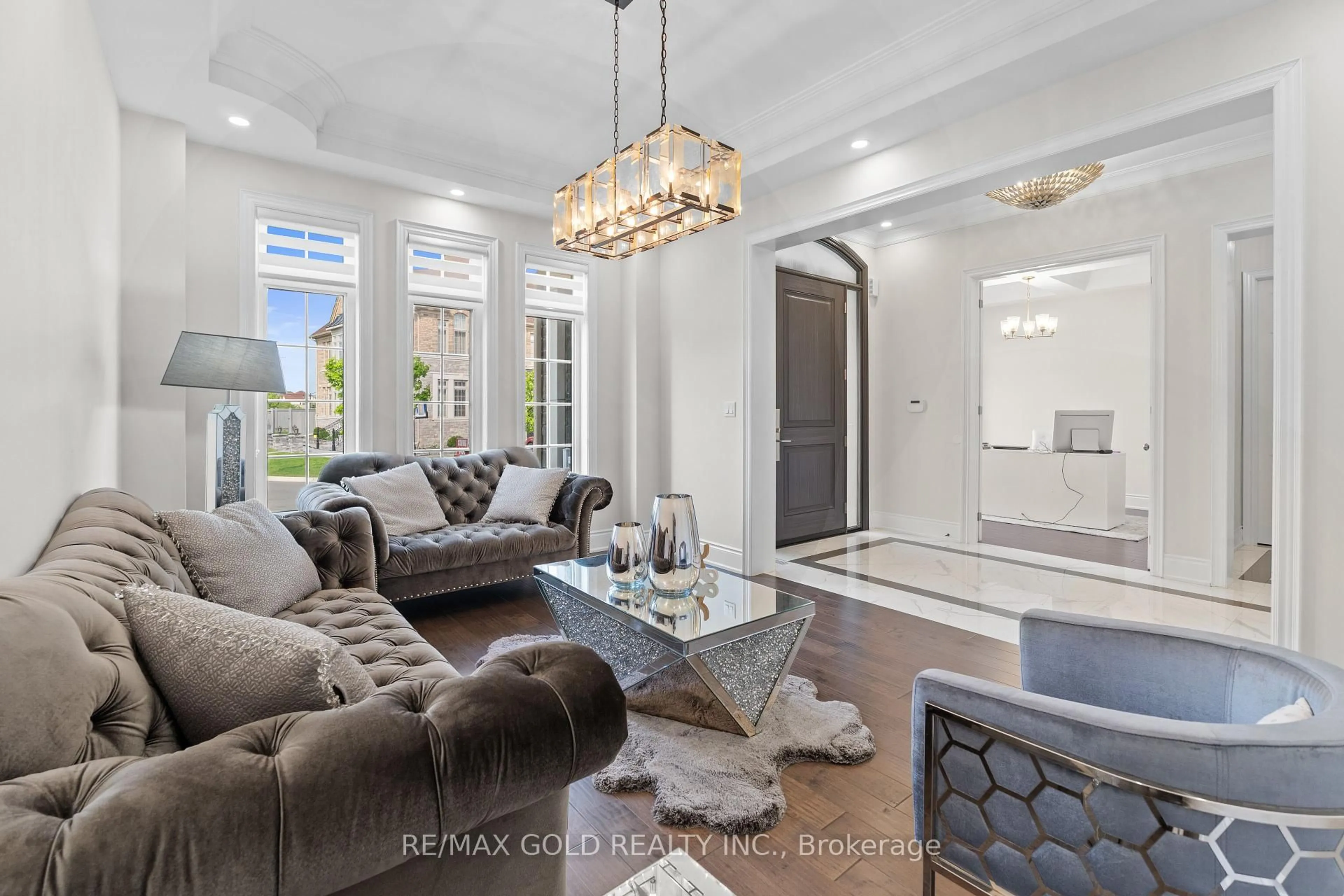 Living room with furniture, ceramic/tile floor for 40 Autumn Olive Way, Brampton Ontario L6P 4Z3