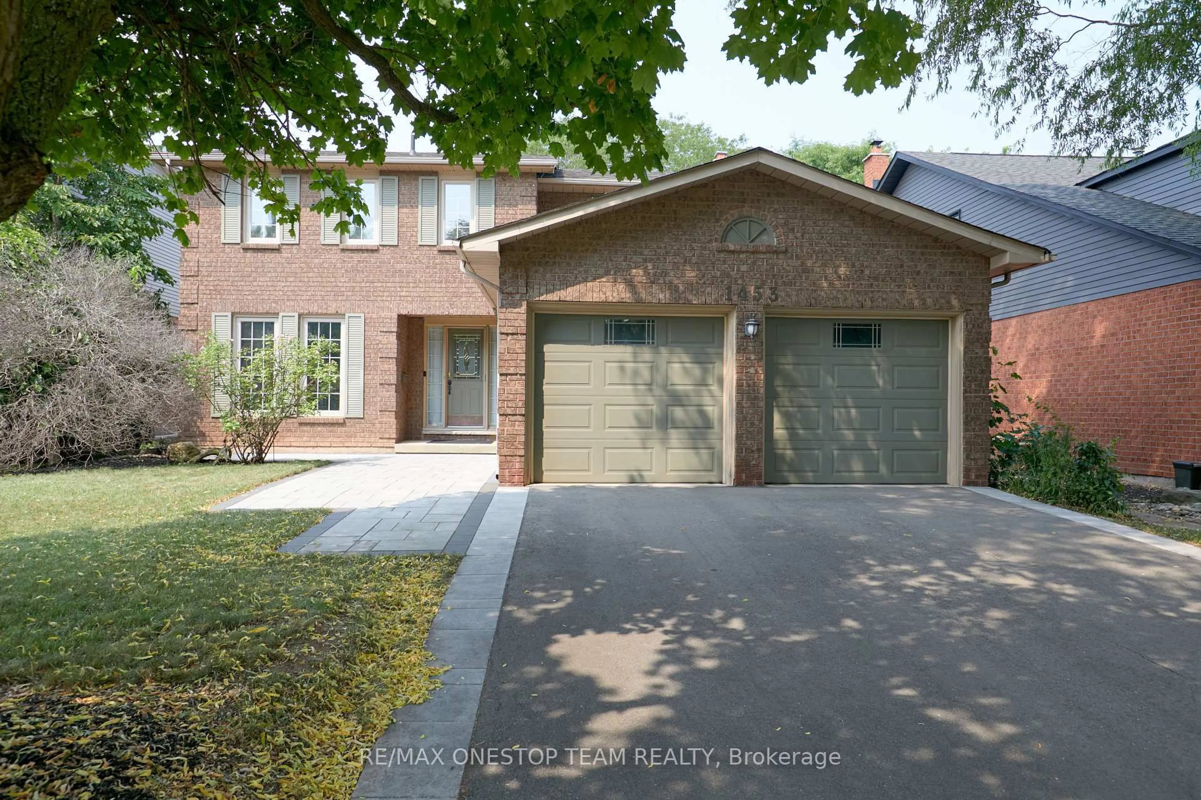 Home with brick exterior material, street for 1453 Thistledown Rd, Oakville Ontario L6M 1Z1
