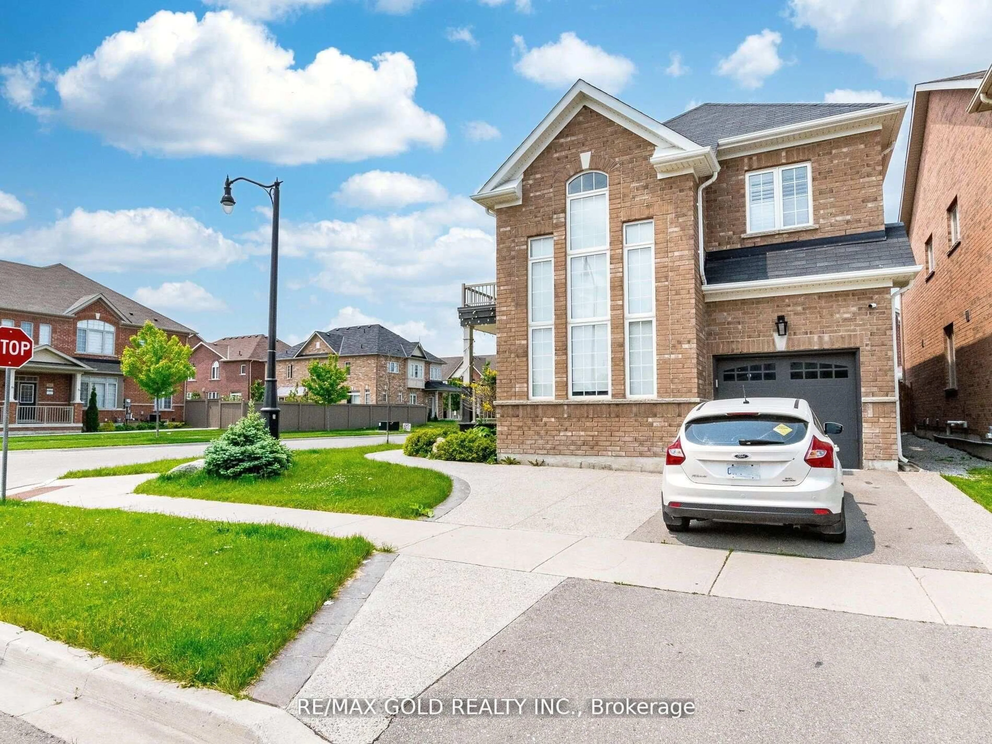 Home with brick exterior material, street for 359 Robert Parkinson Dr, Brampton Ontario L7A 4C9