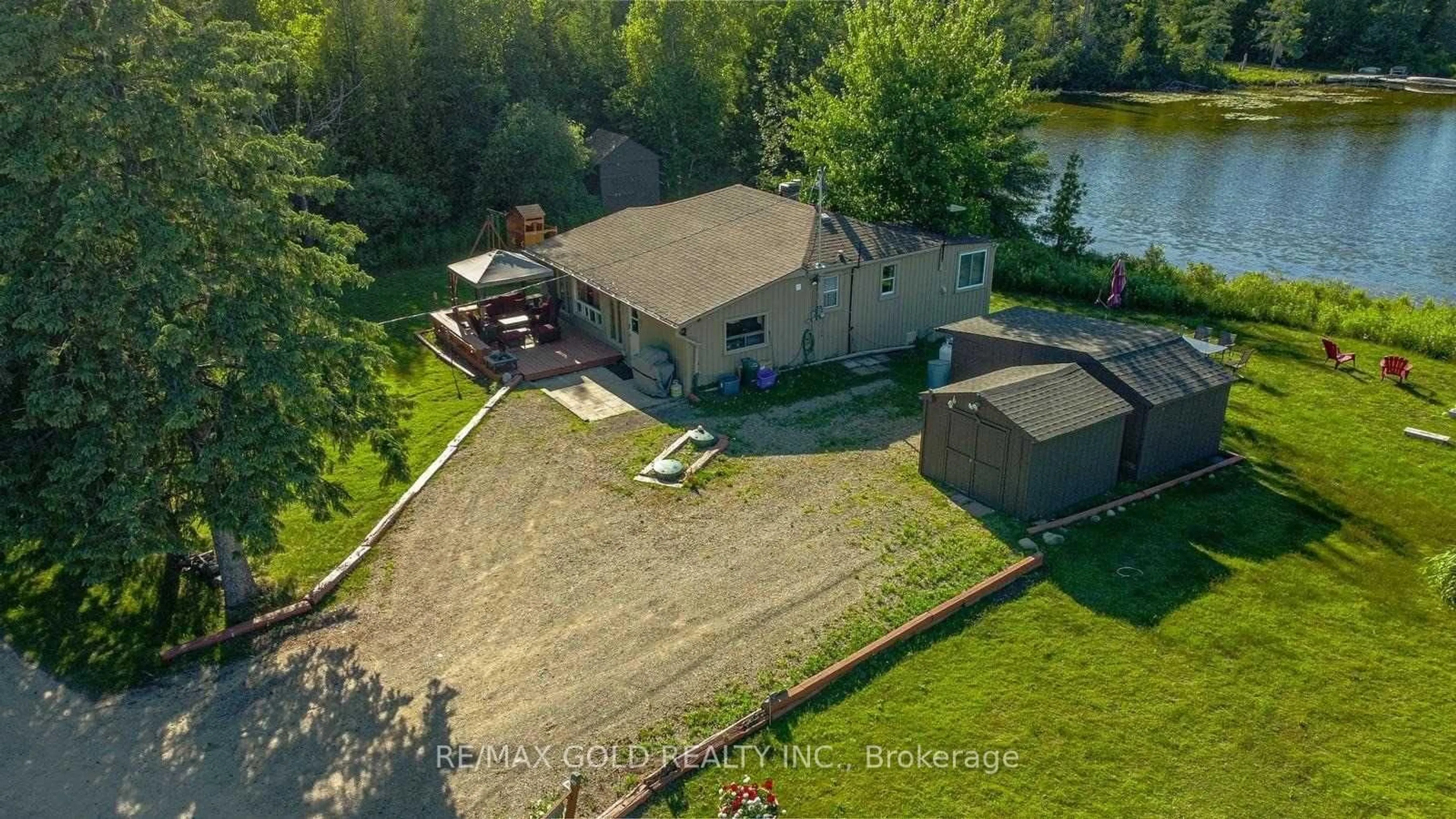 A pic from outside/outdoor area/front of a property/back of a property/a pic from drone, water/lake/river/ocean view for 785 Caledon E Garafraxa Line #21, Caledon Ontario L7K 0G4