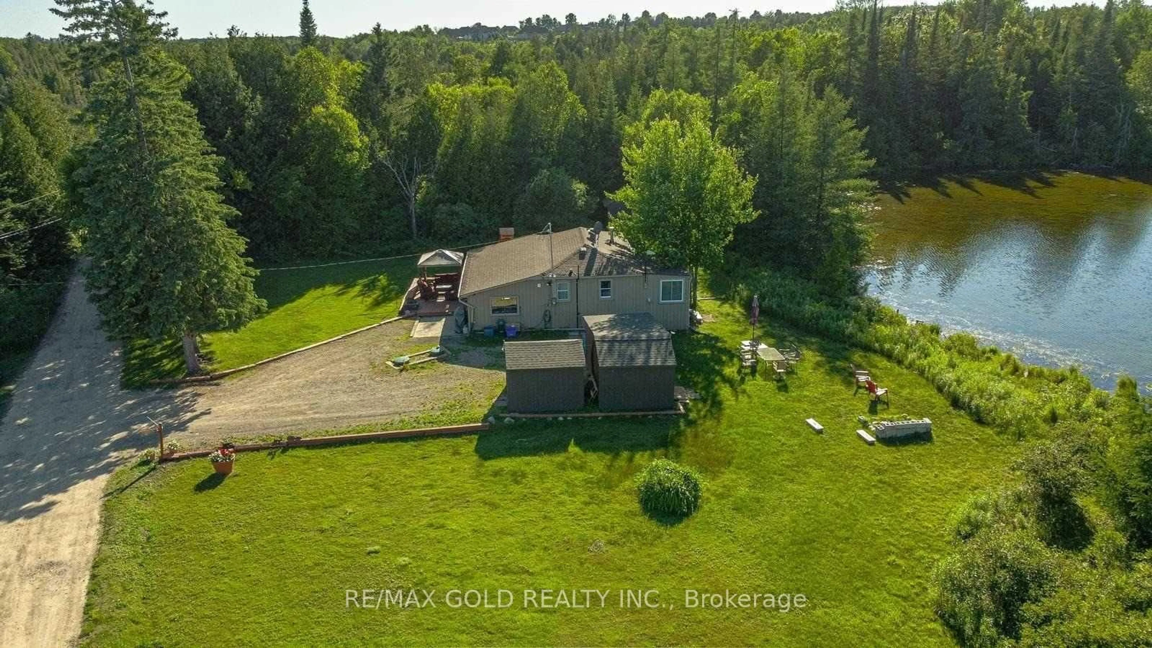 A pic from outside/outdoor area/front of a property/back of a property/a pic from drone, water/lake/river/ocean view for 785 Caledon E Garafraxa Line #21, Caledon Ontario L7K 0G4