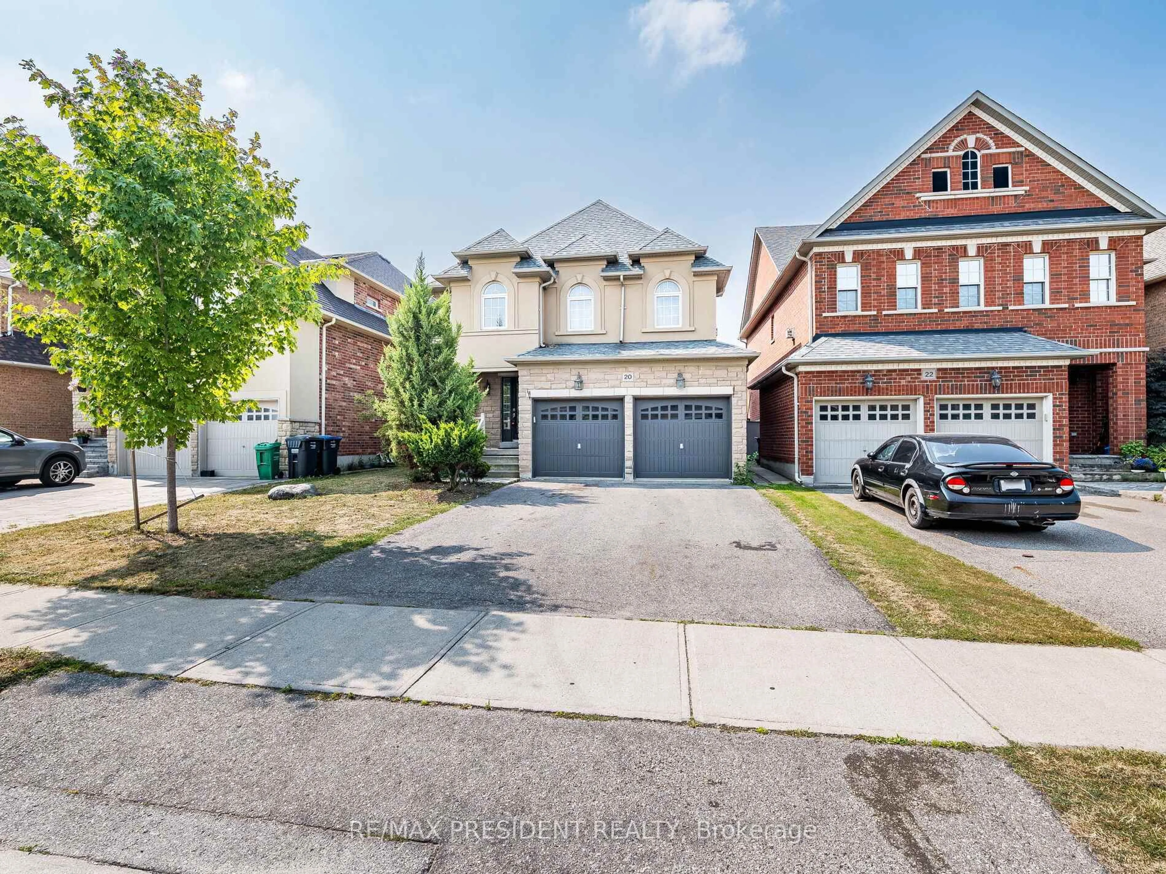Unknown for 20 Monabelle Cres, Brampton Ontario L6P 1W5