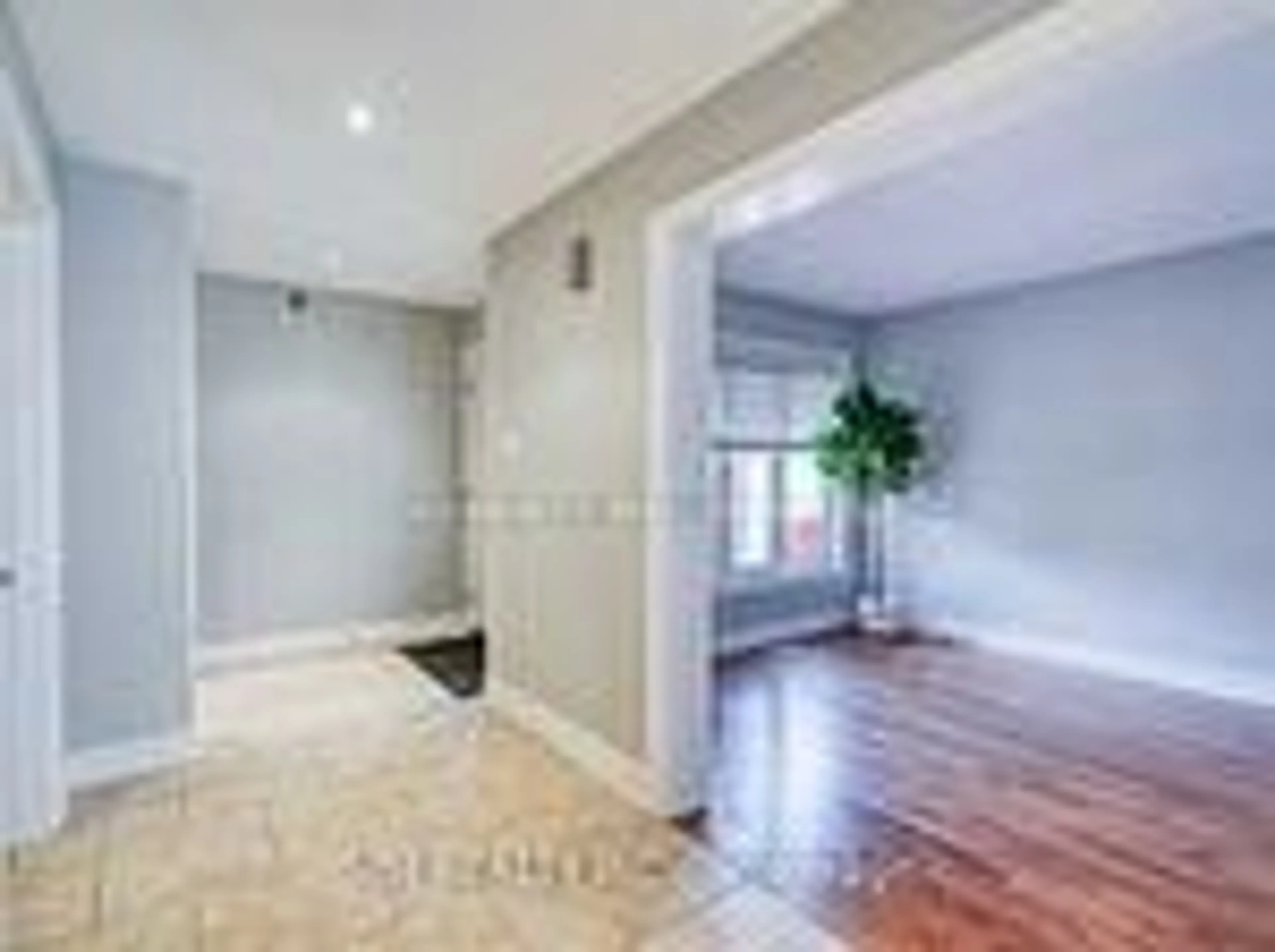 Unknown for 4679 Owl Circ, Mississauga Ontario L4Z 2W8