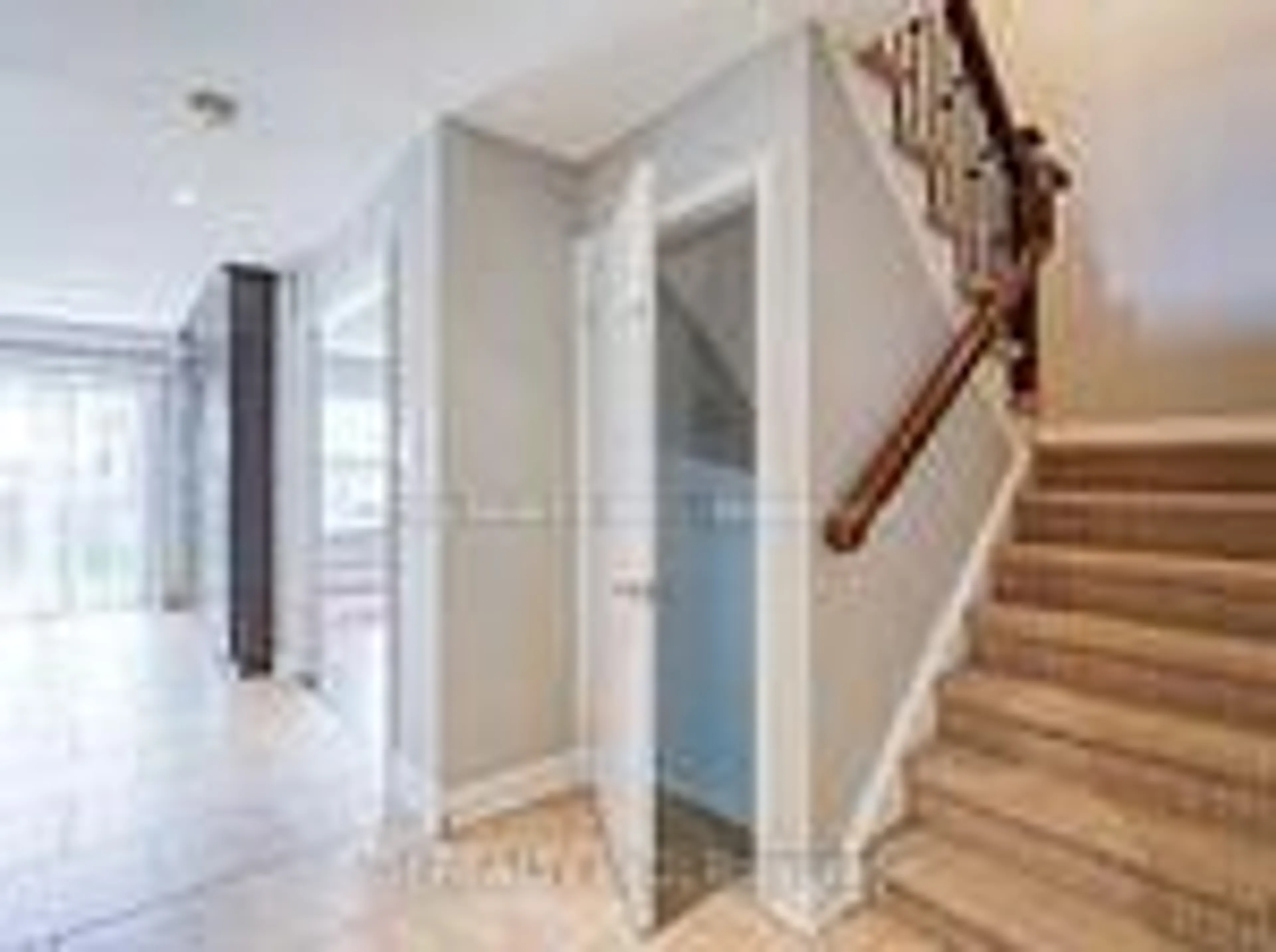 Indoor entryway for 4679 Owl Circ, Mississauga Ontario L4Z 2W8
