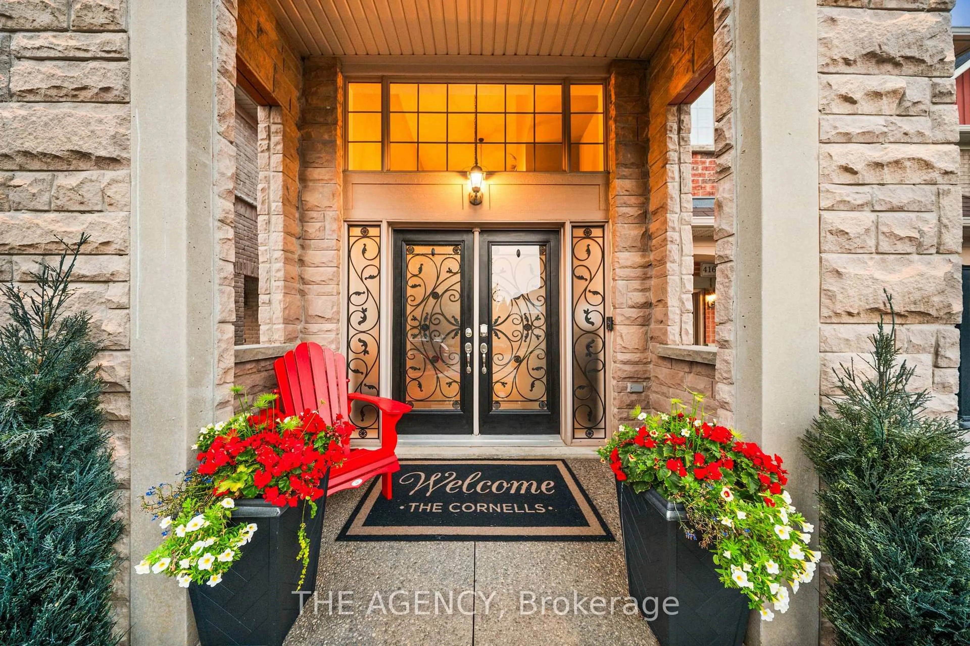 Indoor entryway for 4164 Thomas Alton Blvd, Burlington Ontario L7M 0A4