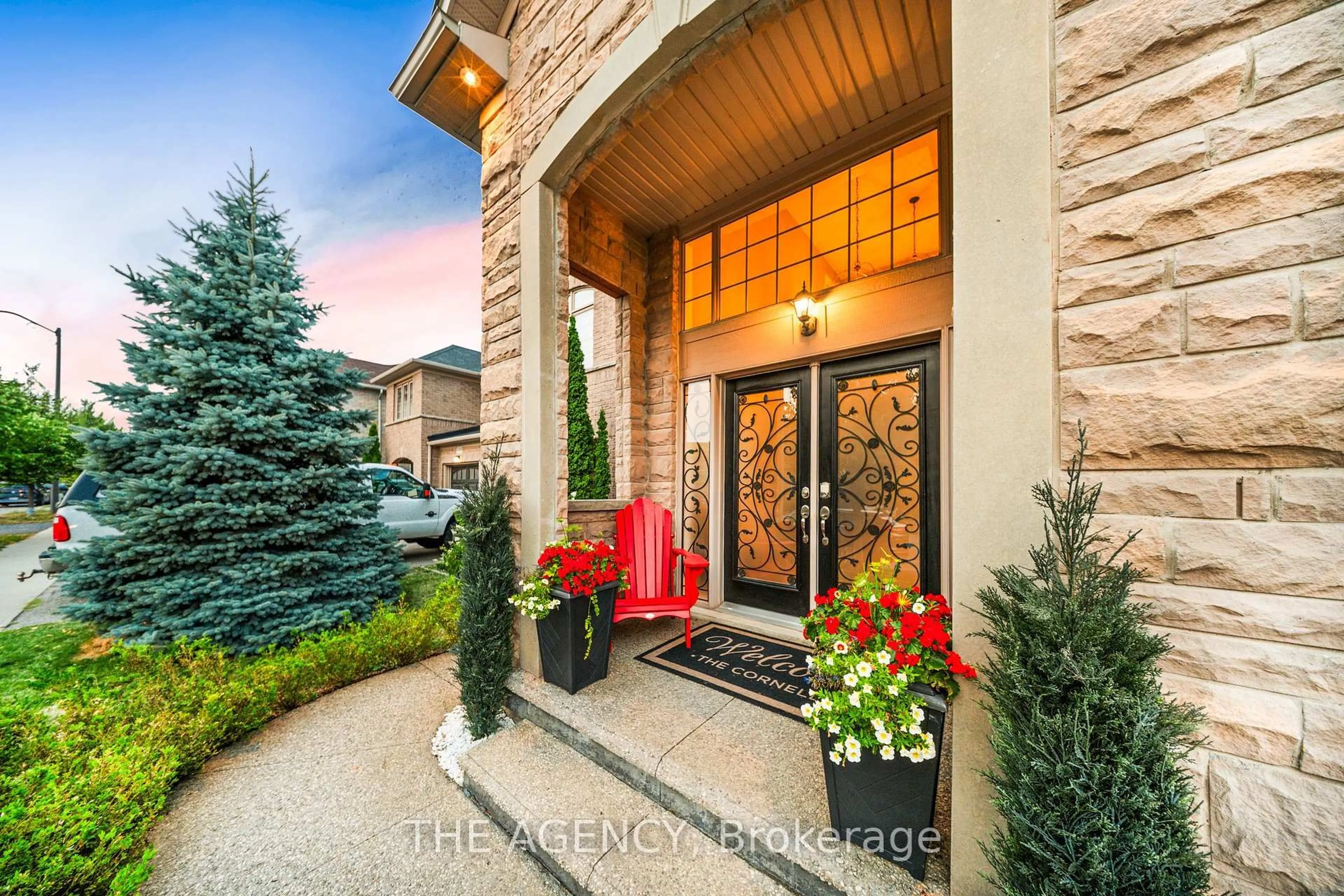 Indoor entryway for 4164 Thomas Alton Blvd, Burlington Ontario L7M 0A4