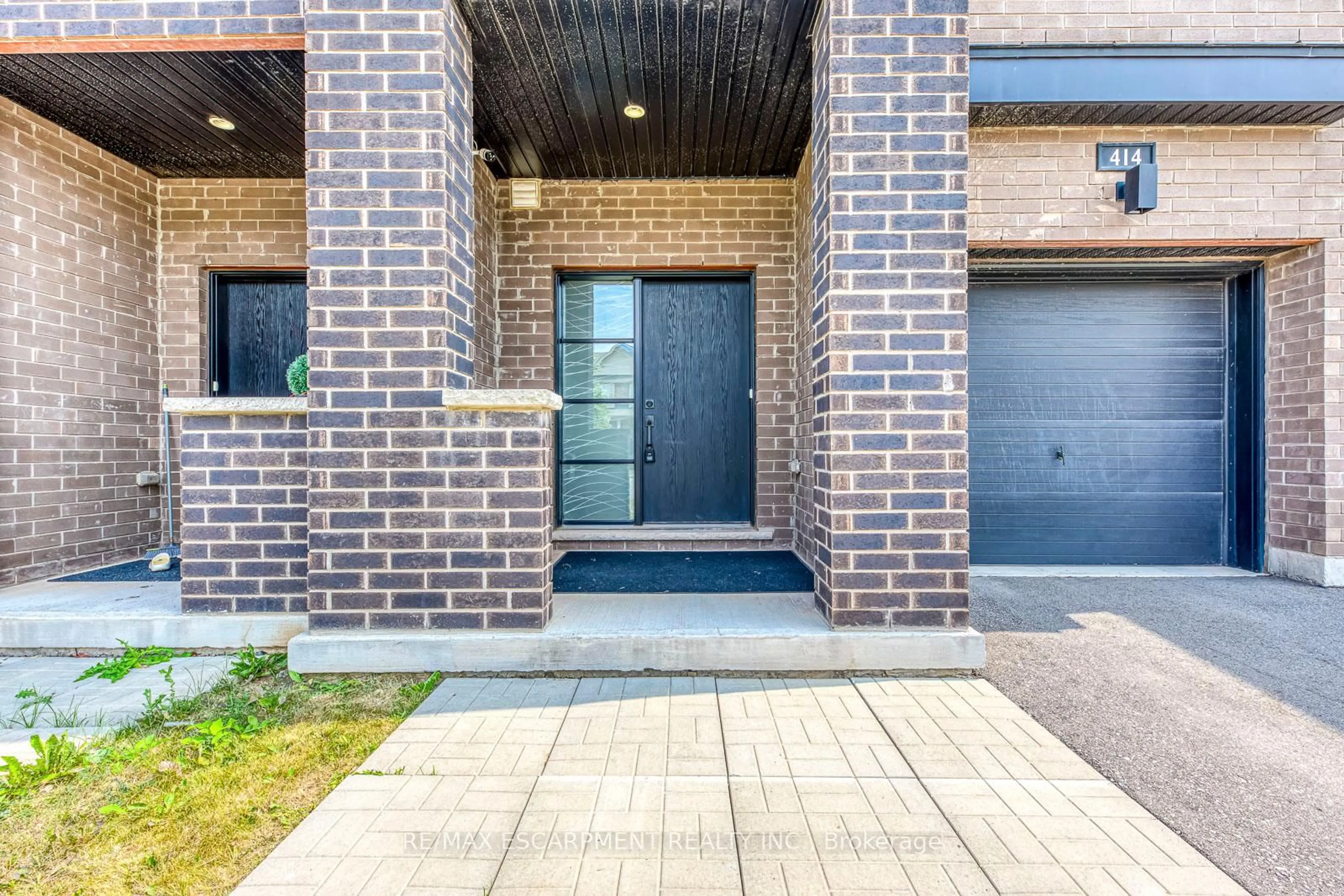 Home with brick exterior material, street for 414 Wheat Boom Dr, Oakville Ontario L6H 0R4