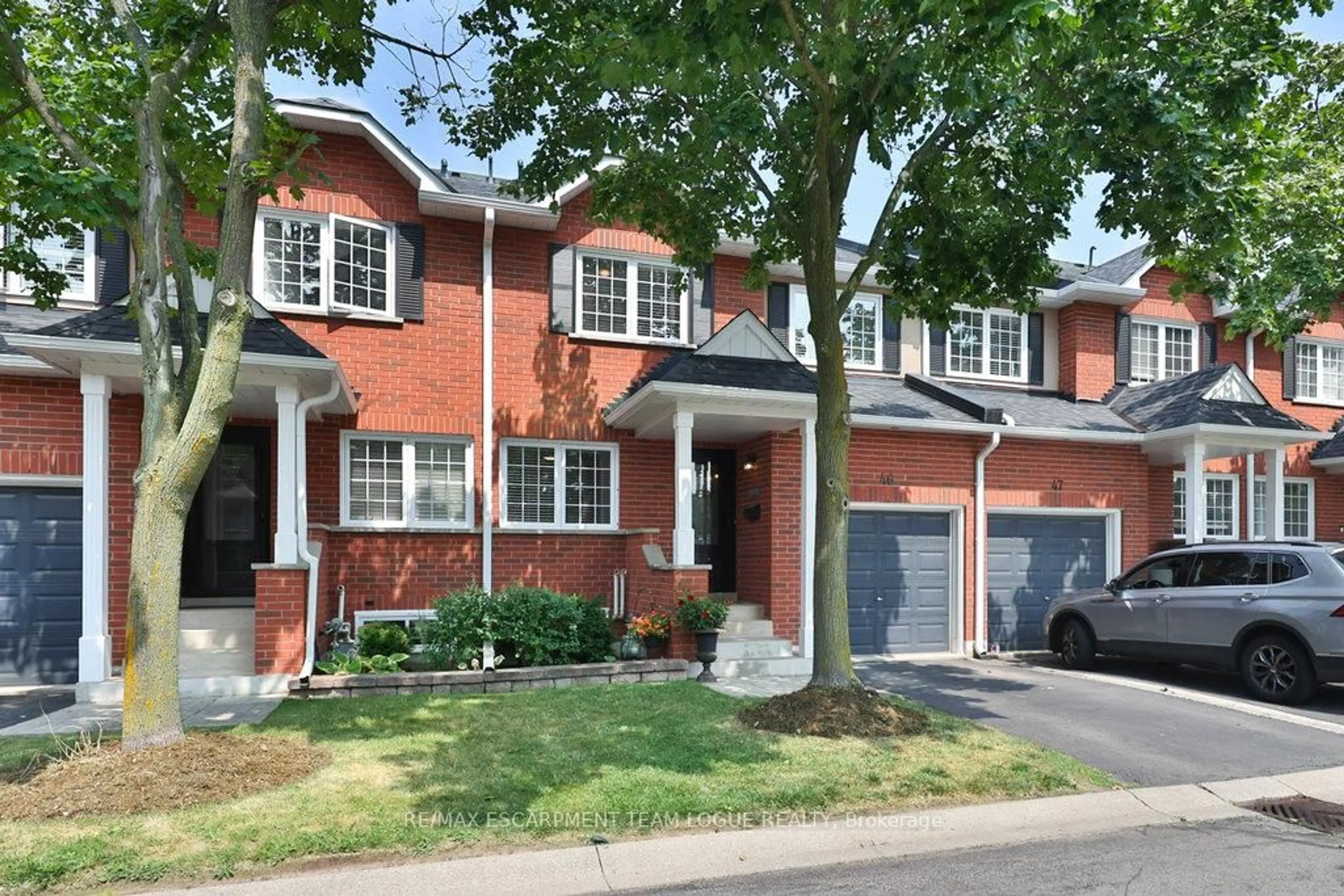 Home with brick exterior material, street for 2880 HEADON FOREST Dr #46, Burlington Ontario L7M 4H2