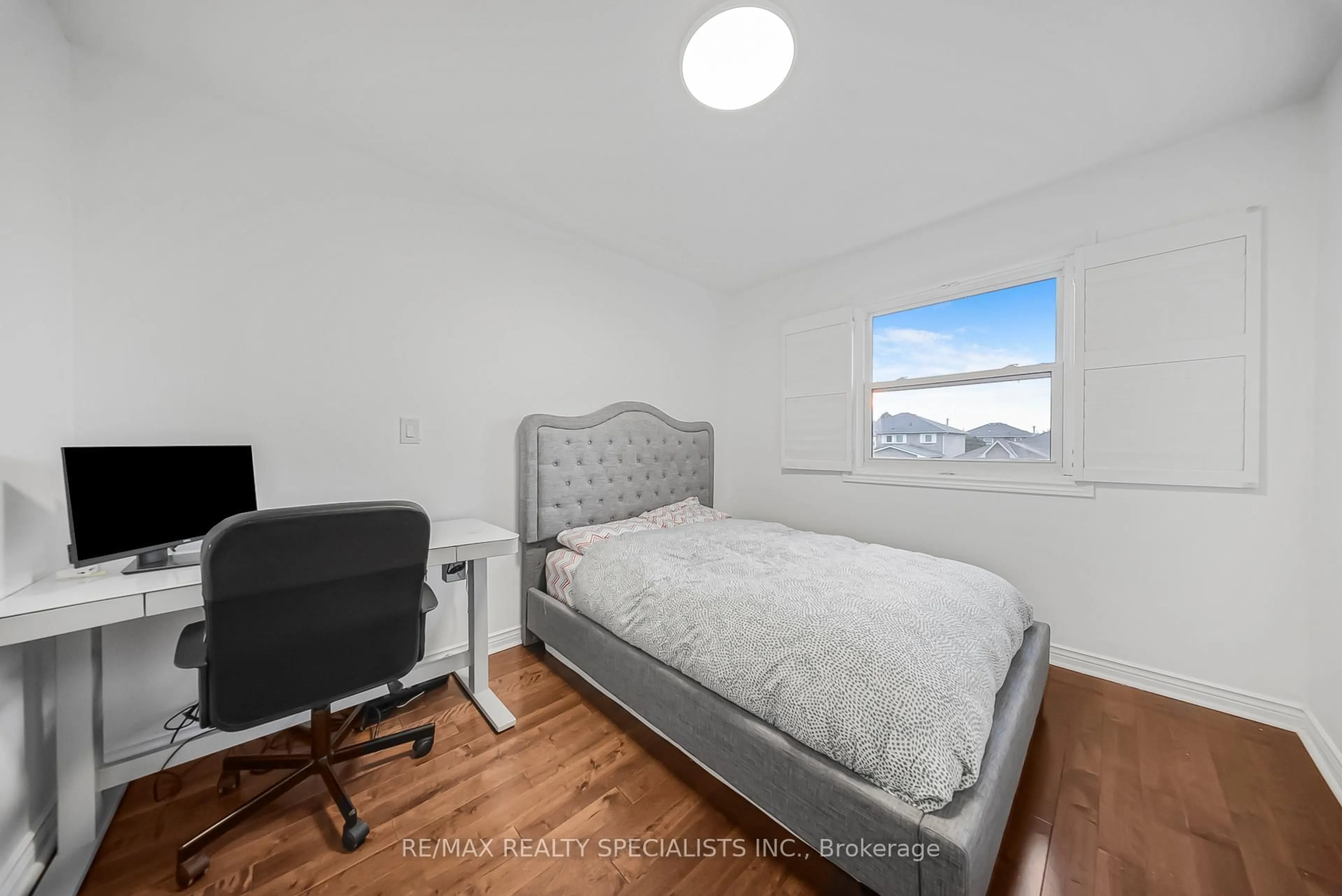 Bedroom with bed, unknown for 47 Whitbread Ave, Caledon Ontario L7E 1L7