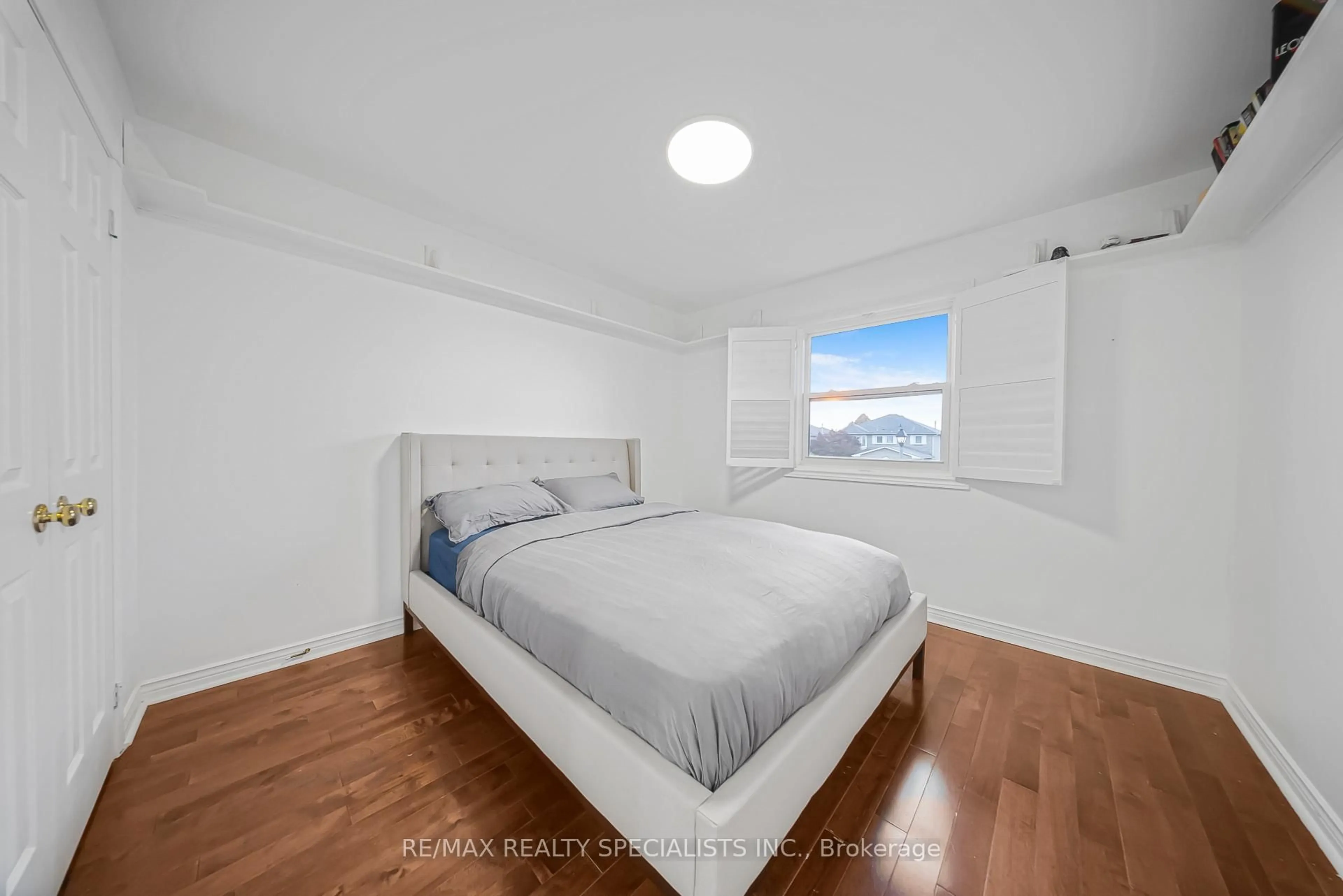 Bedroom with bed, unknown for 47 Whitbread Ave, Caledon Ontario L7E 1L7