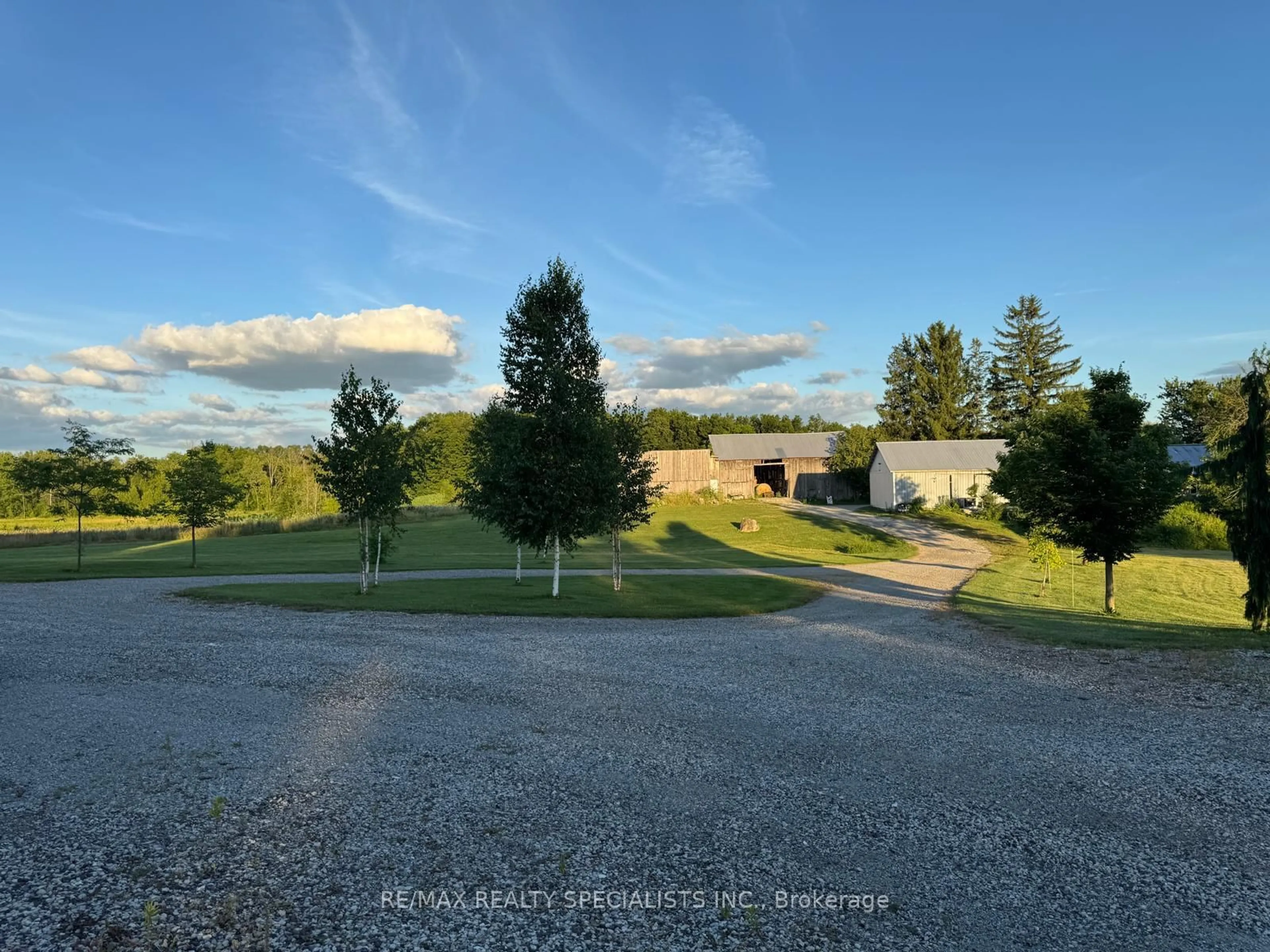 A pic from outside/outdoor area/front of a property/back of a property/a pic from drone, unknown for 12195 FOURTH LINE Nassagaweya Line, Milton Ontario N0B 2K0