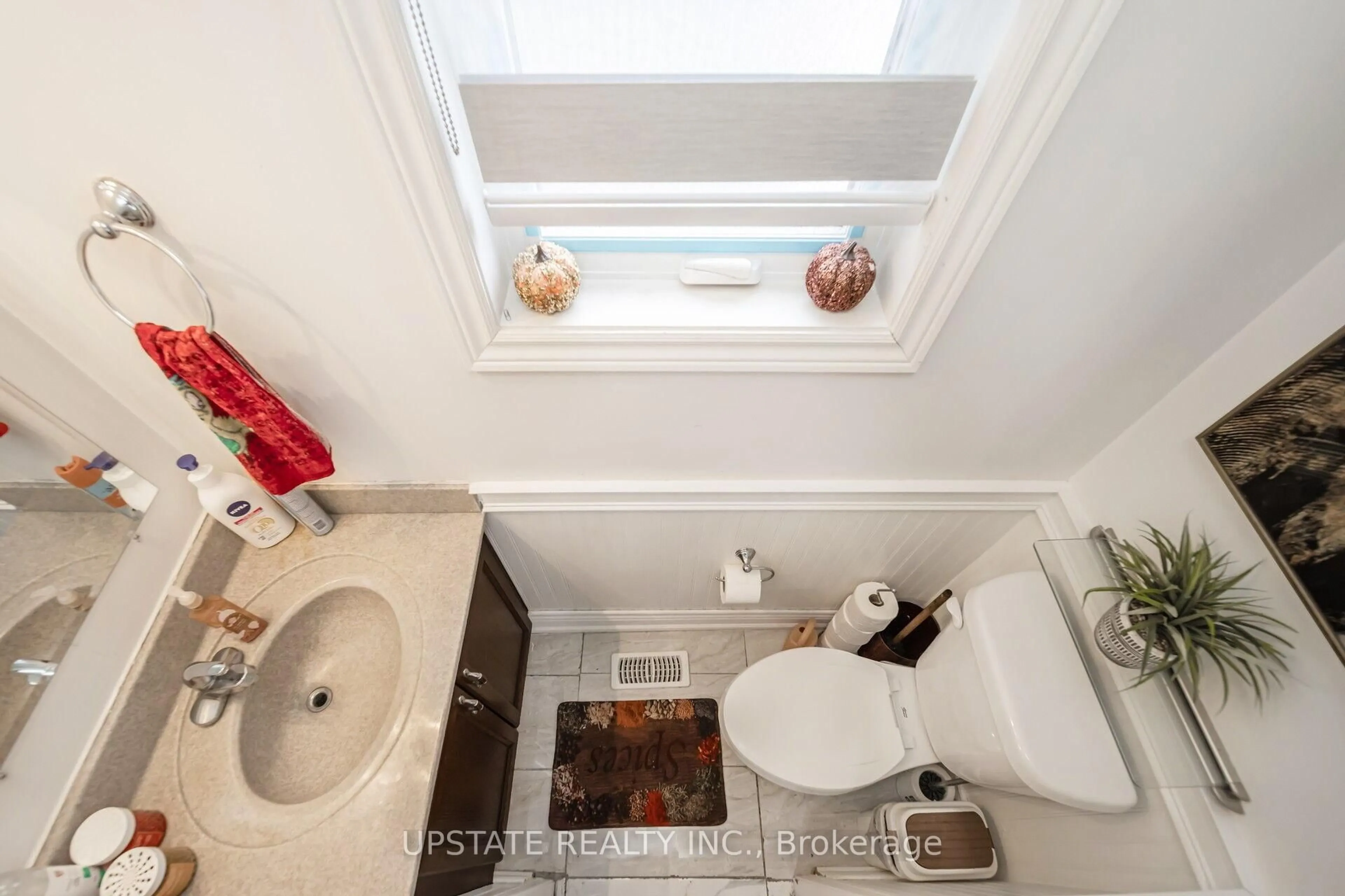 Standard bathroom, unknown for 12 Bramfield St, Brampton Ontario L7A 2W3