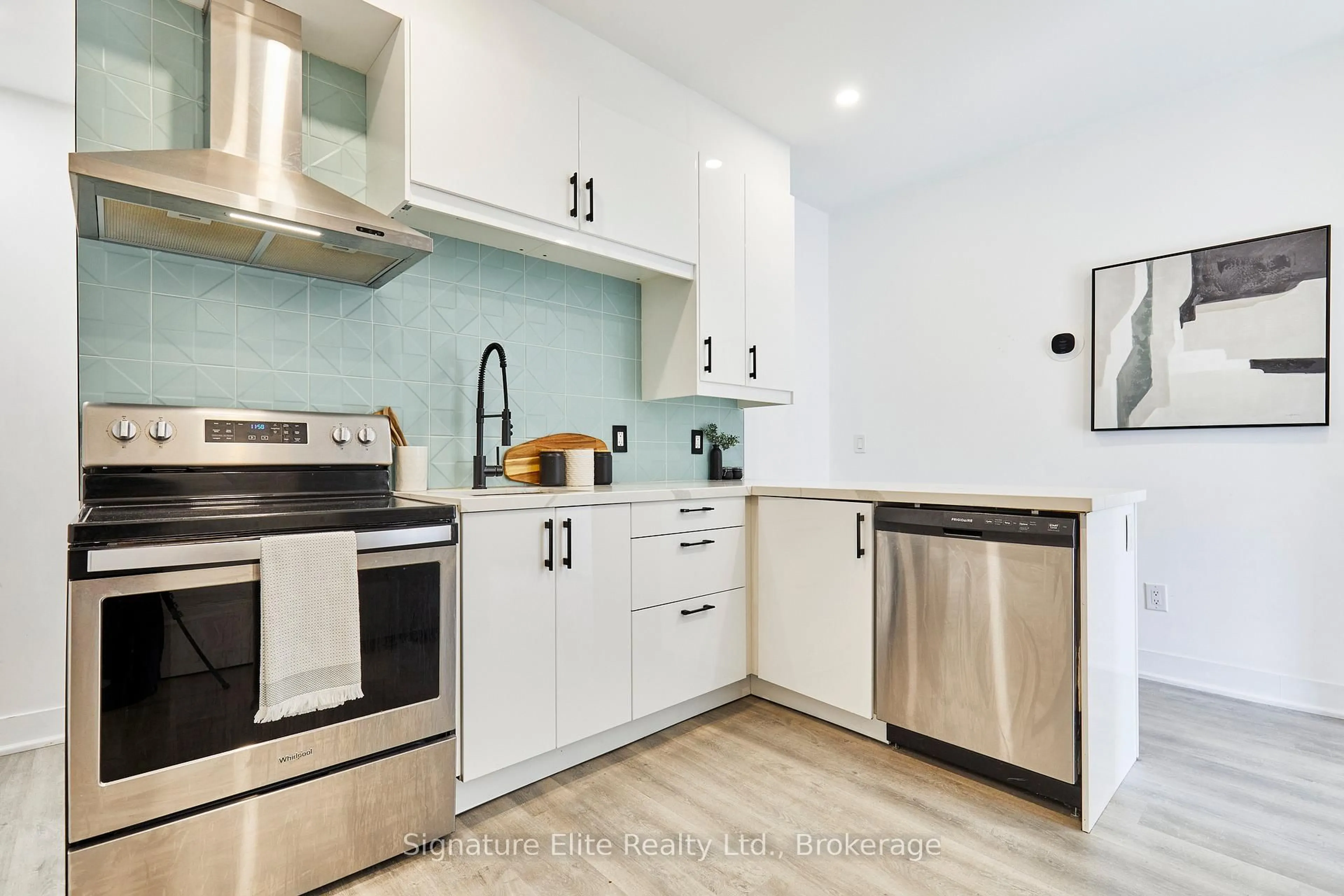 Unknown for 154 Mulock Ave, Toronto Ontario M6N 3C6