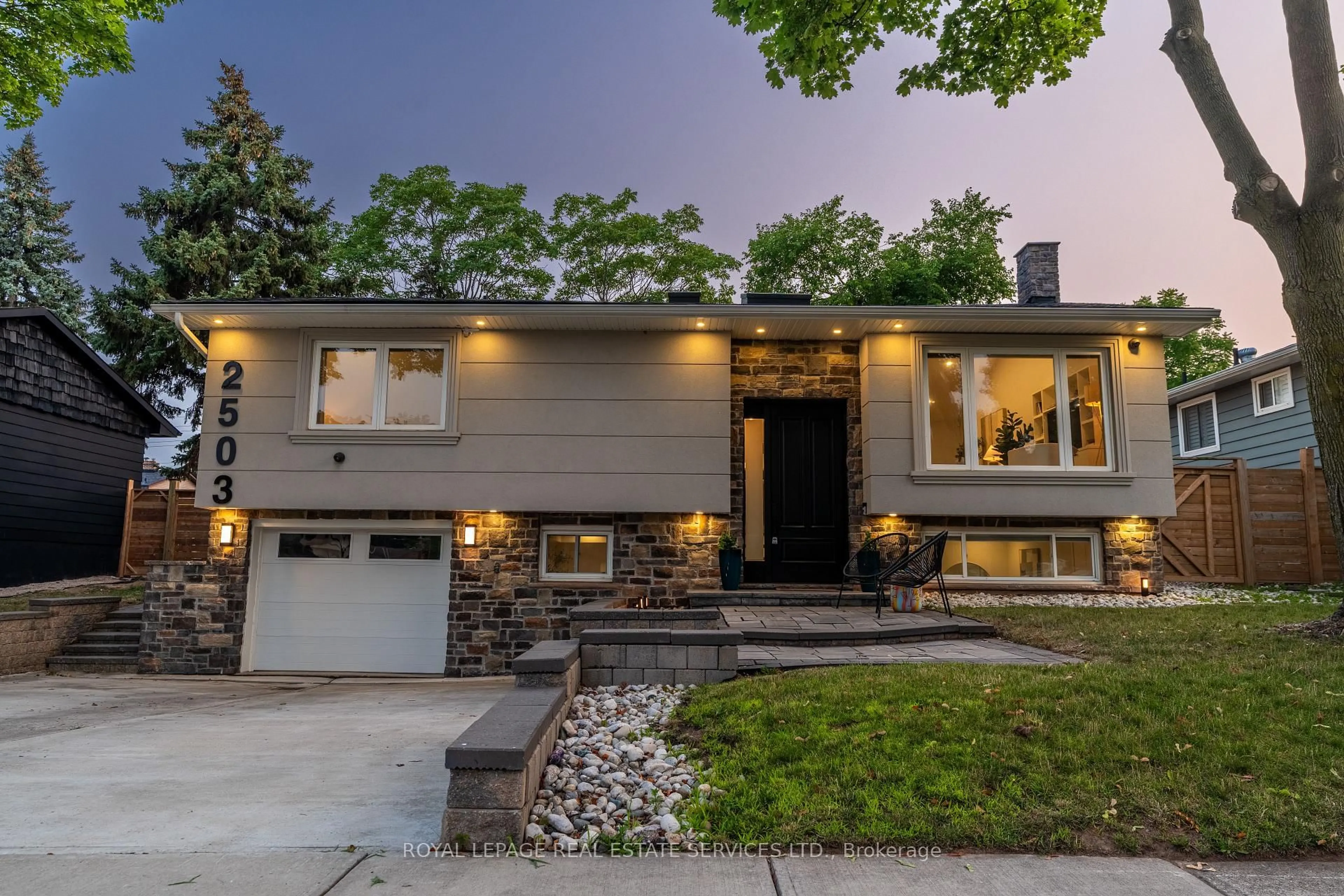 Home with brick exterior material, street for 2503 Yarmouth Cres, Oakville Ontario L6L 2M9