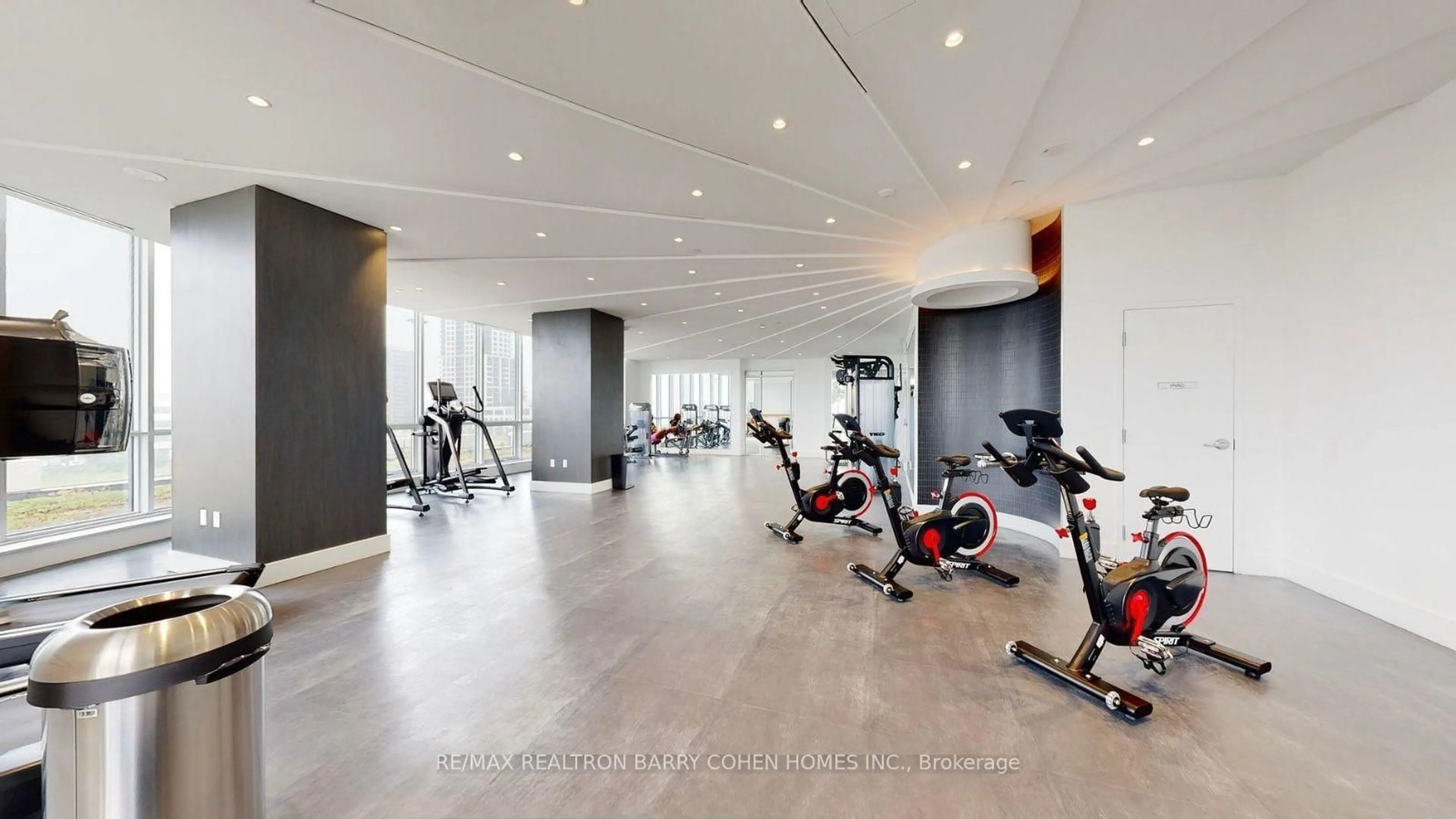 Gym or fitness room for 30 Gibbs Rd #5, Toronto Ontario M9B 0E4