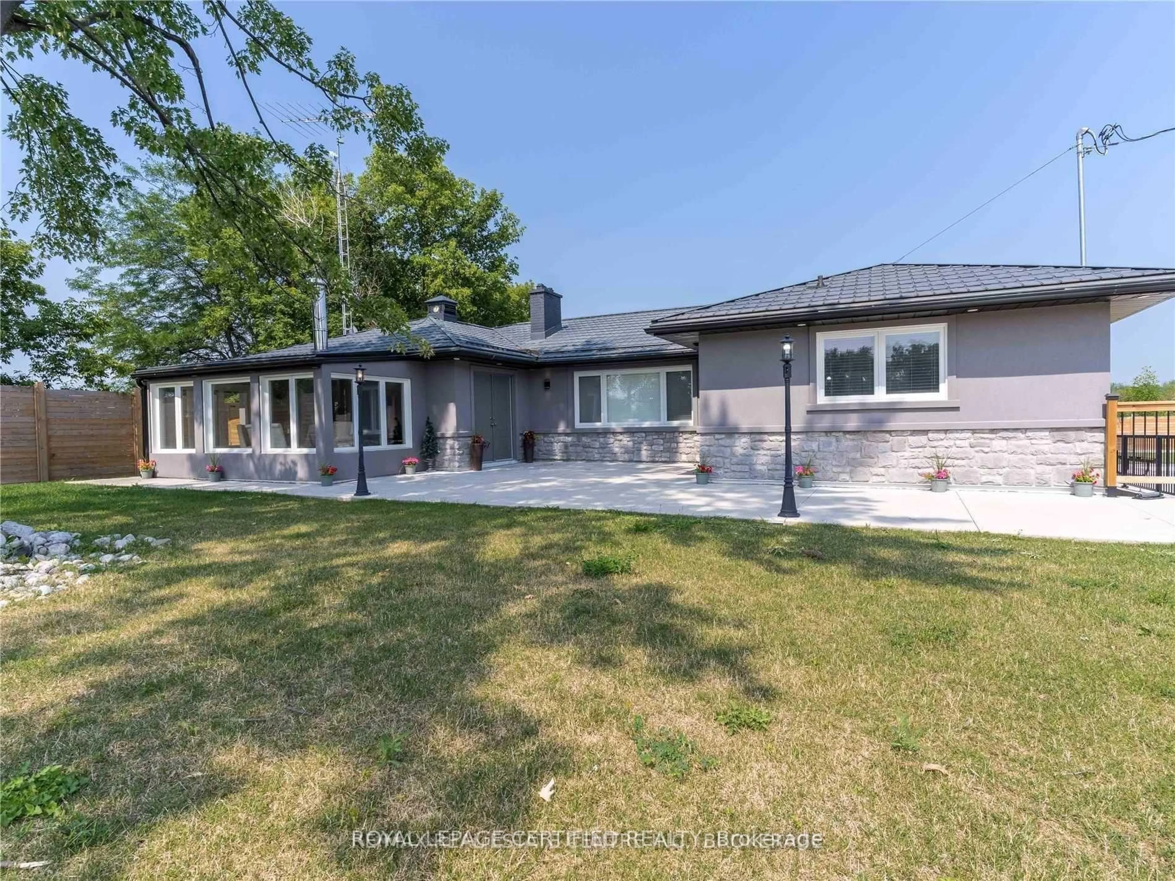 A pic from outside/outdoor area/front of a property/back of a property/a pic from drone, unknown for 1181 E  Lowerbase Line, Milton Ontario L9E 0S5