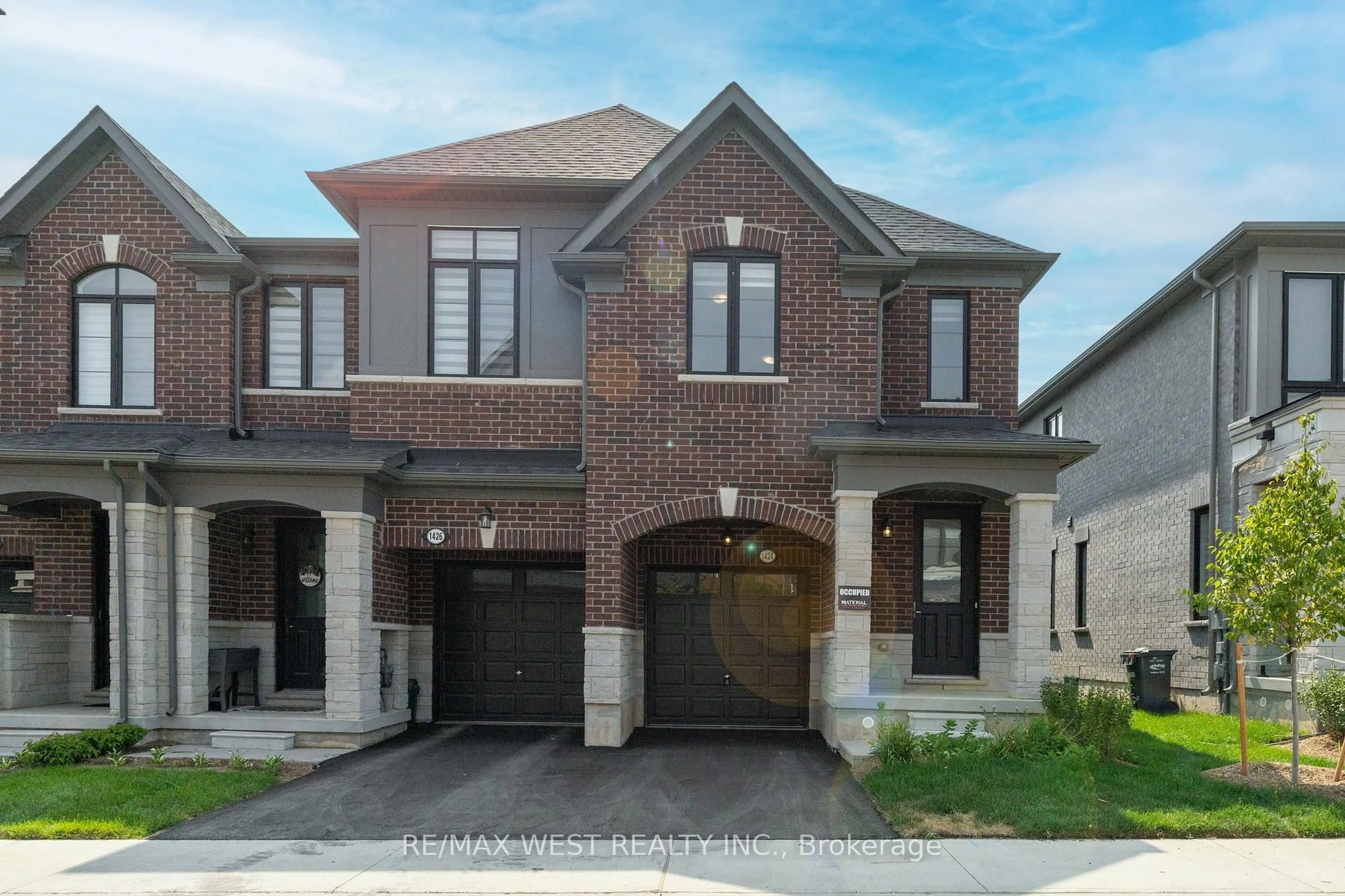 Home with brick exterior material, street for 1424 National Common, Burlington Ontario L7P 0V7